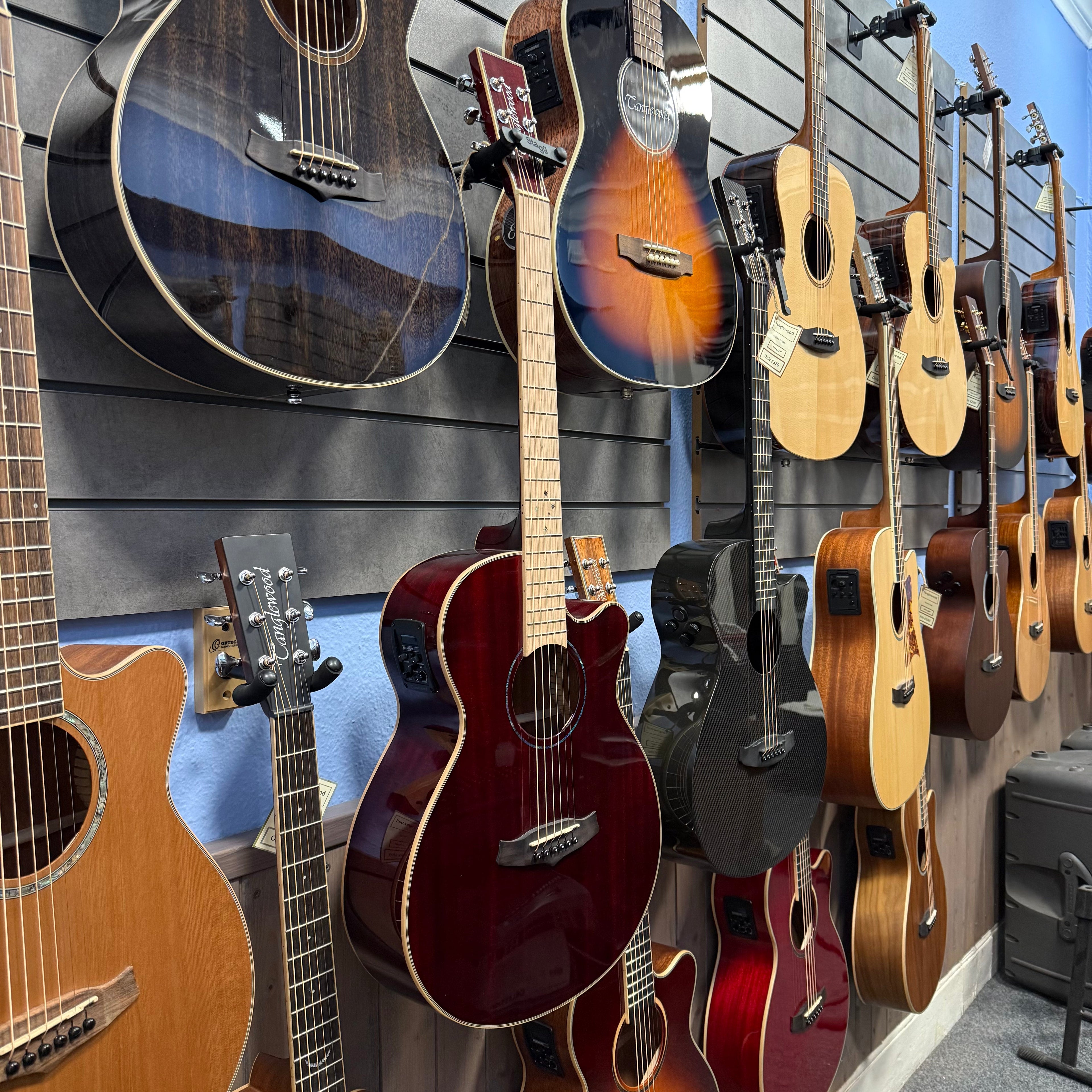 Acoustic Guitars New