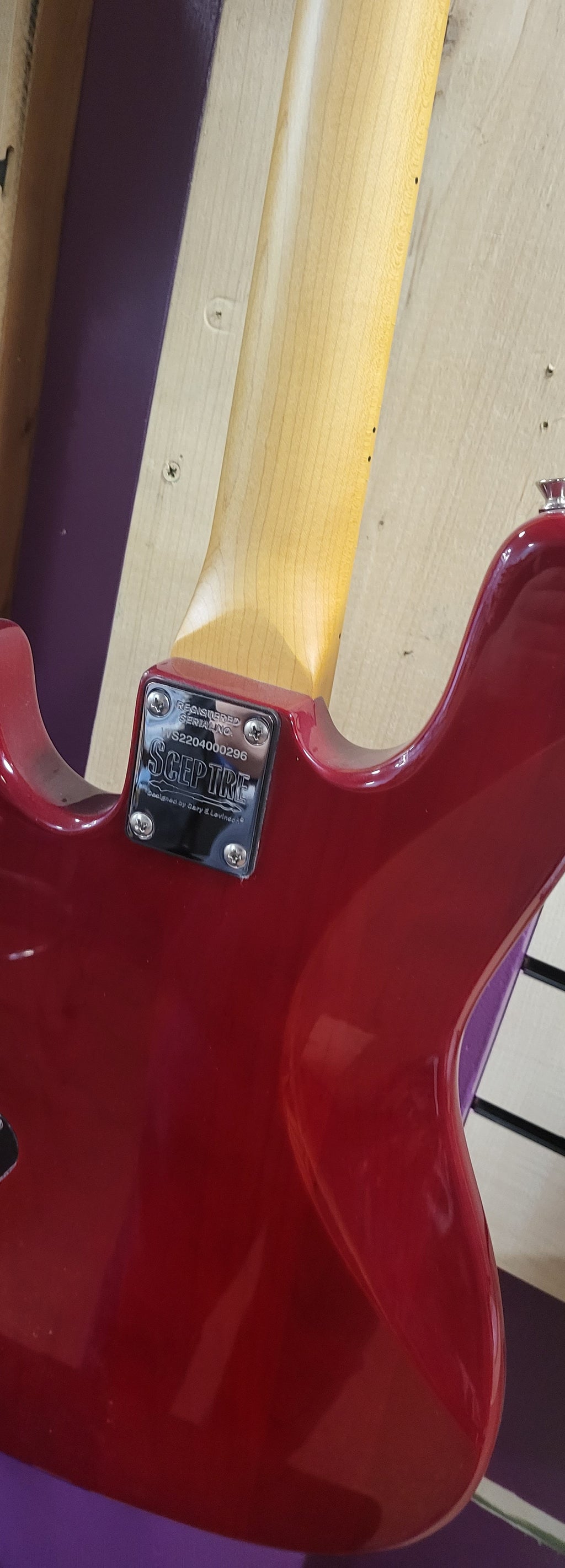 Sceptre SD2 OB-M Desoto Deluxe See Through Red