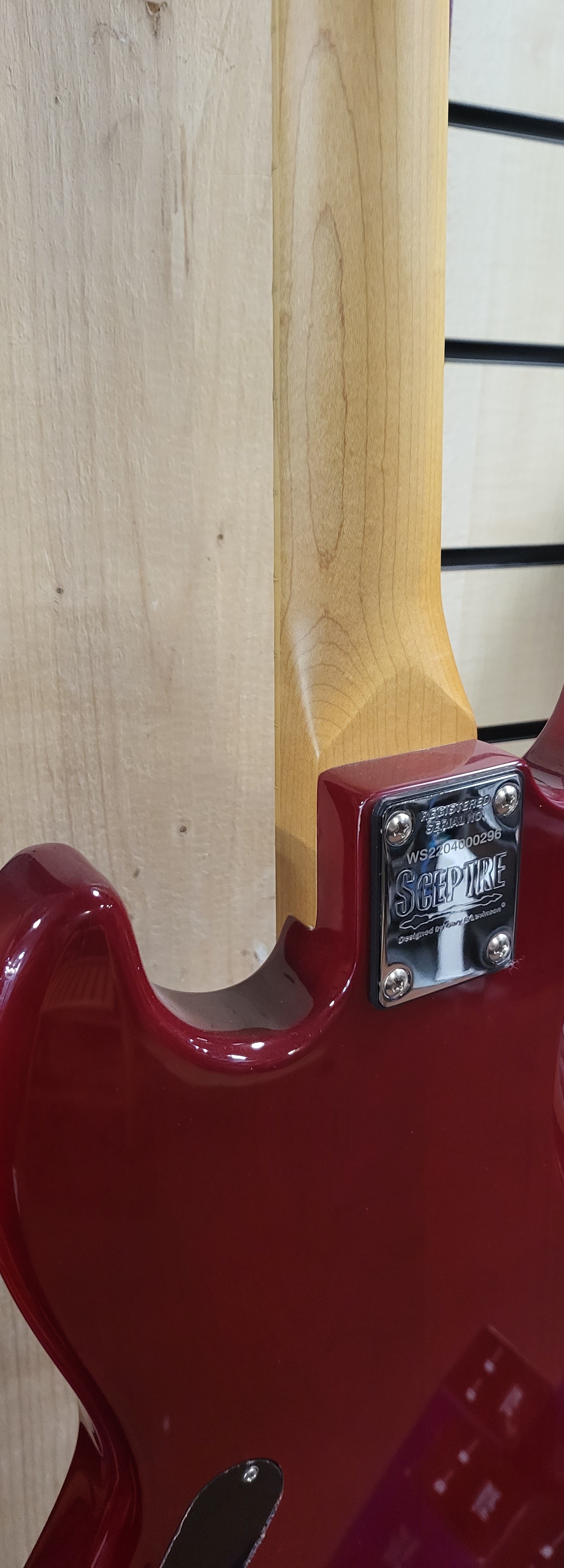 Sceptre SD2 OB-M Desoto Deluxe See Through Red