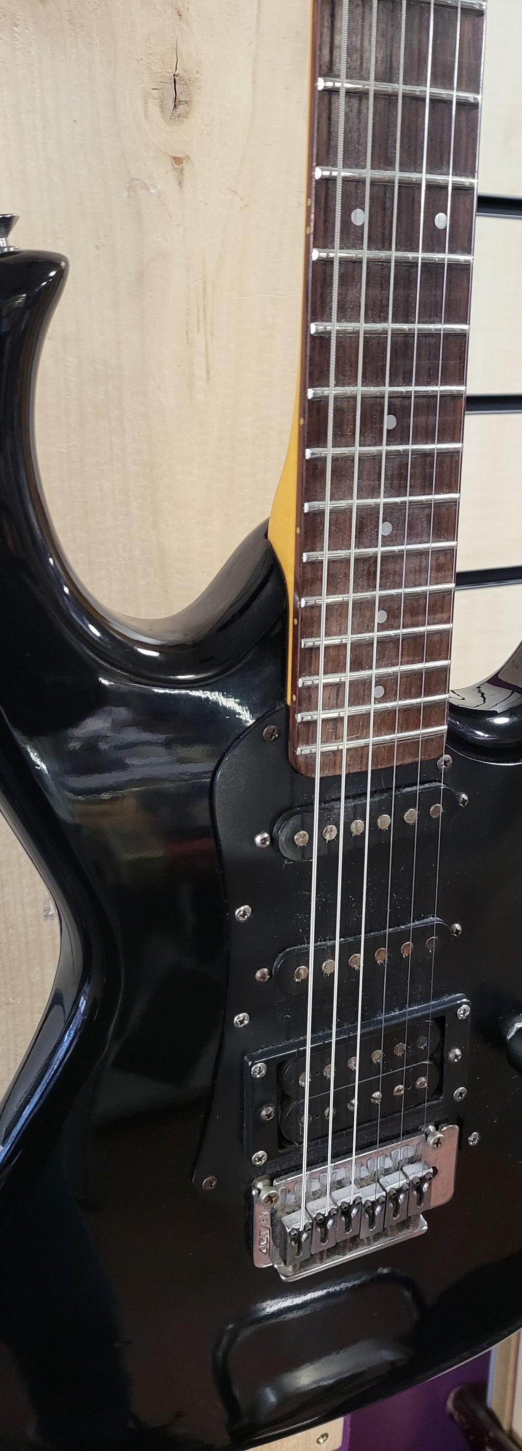 Aria pro ii. The Cat Pre Loved