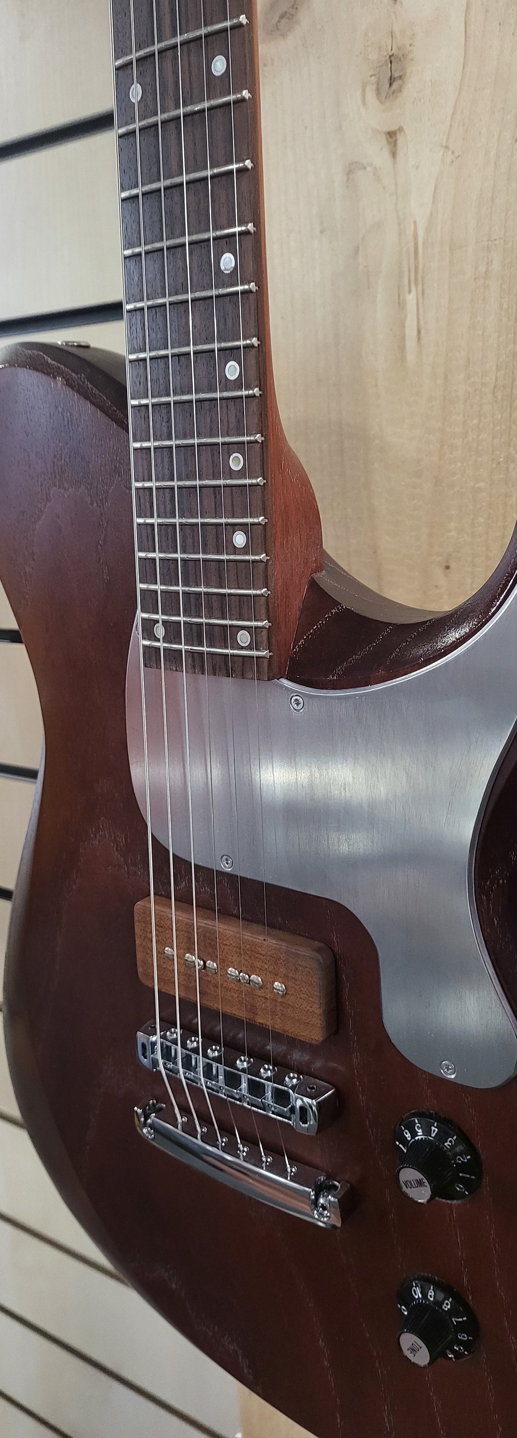 4th Avenue Guitars Graduate