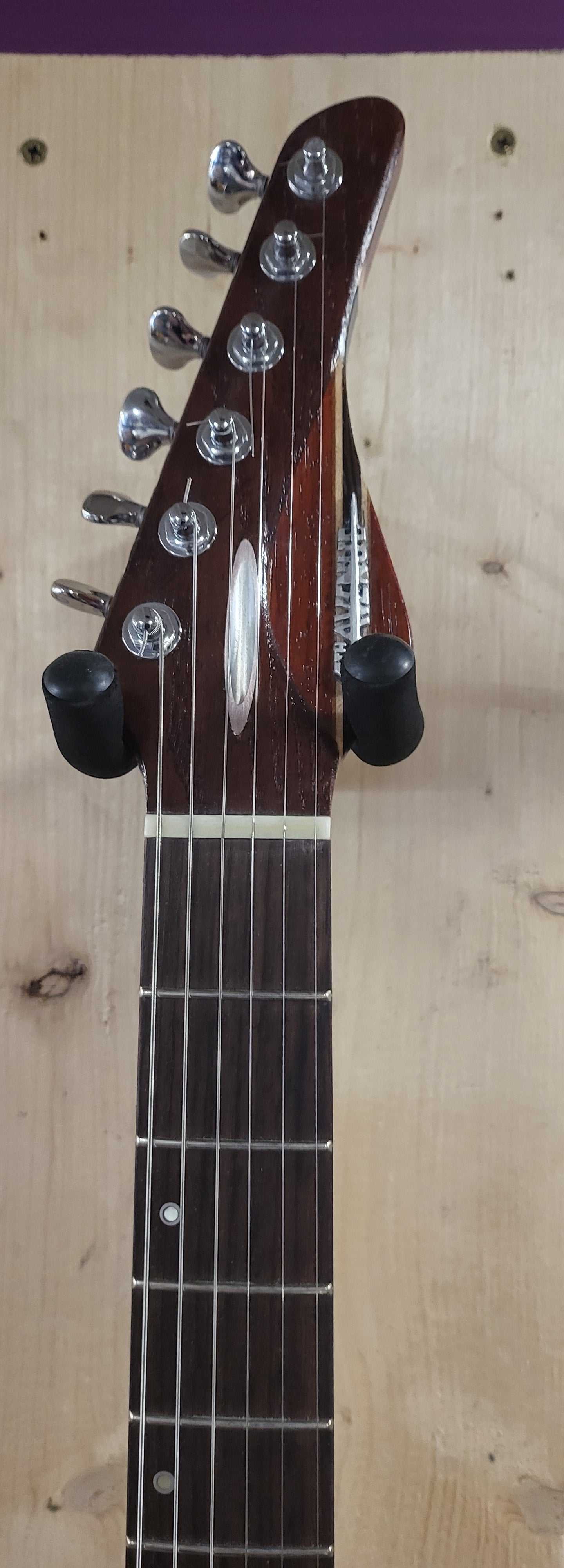 4th Avenue Guitars Graduate