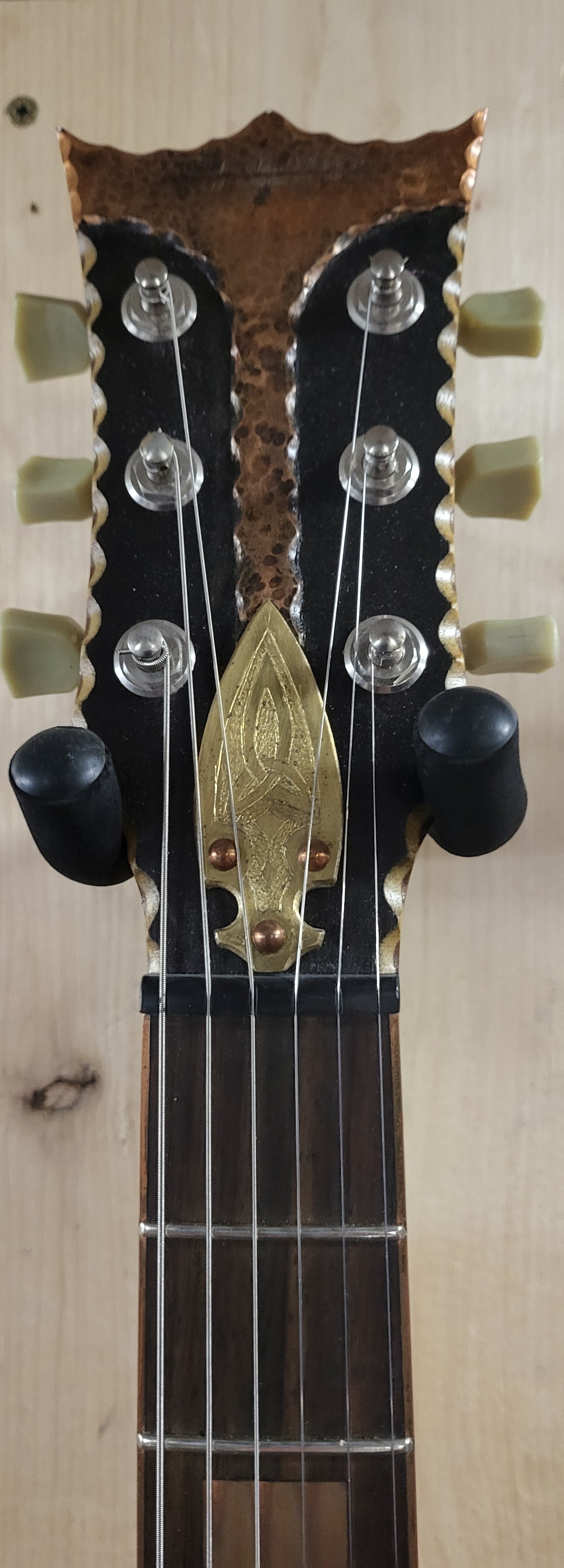 4th Avenue Guitars Yggdrasil.