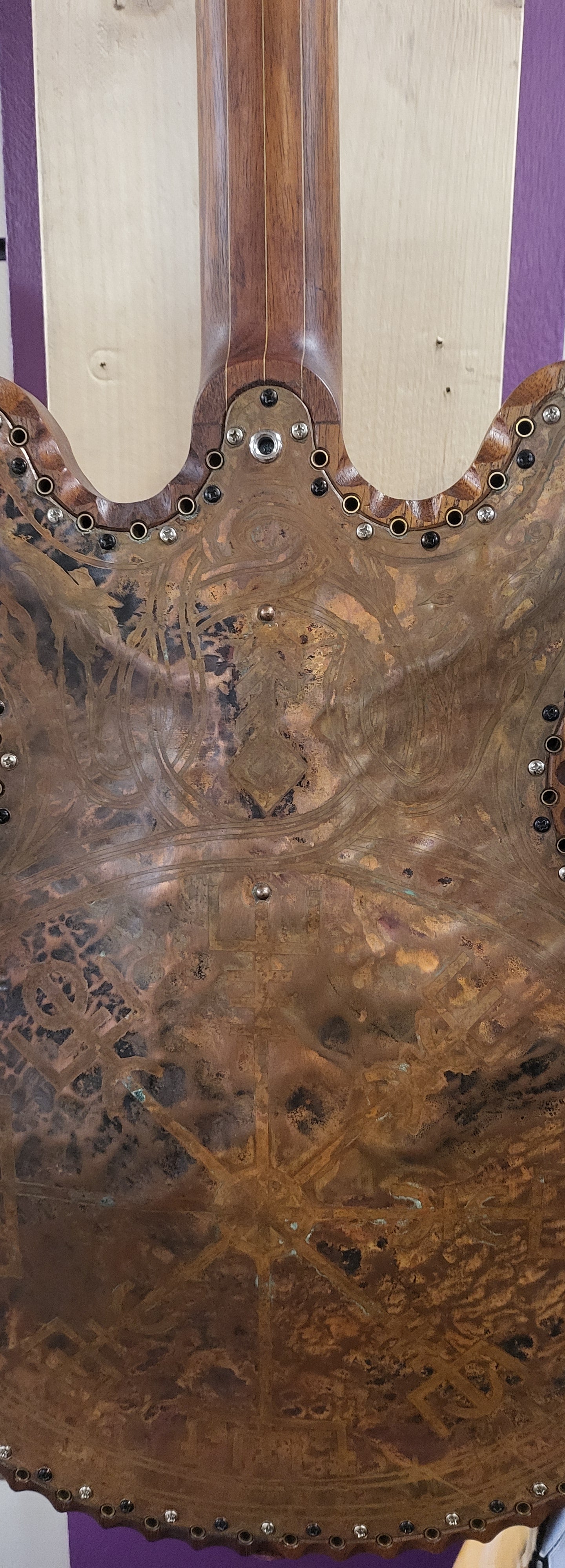 4th Avenue Guitars Yggdrasil.