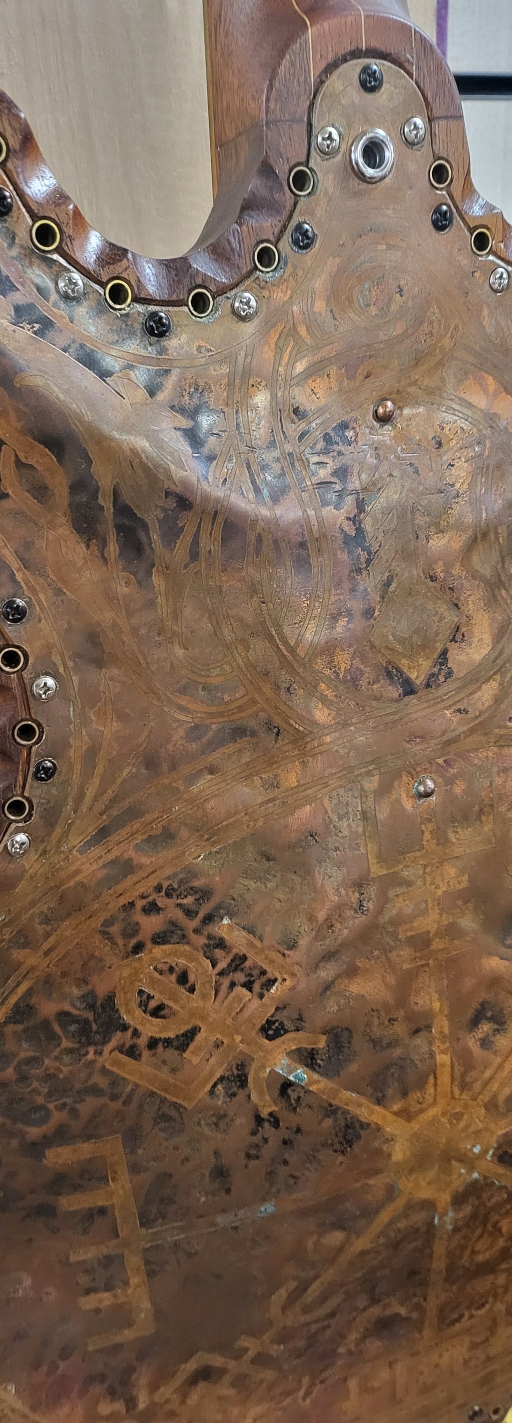 4th Avenue Guitars Yggdrasil.