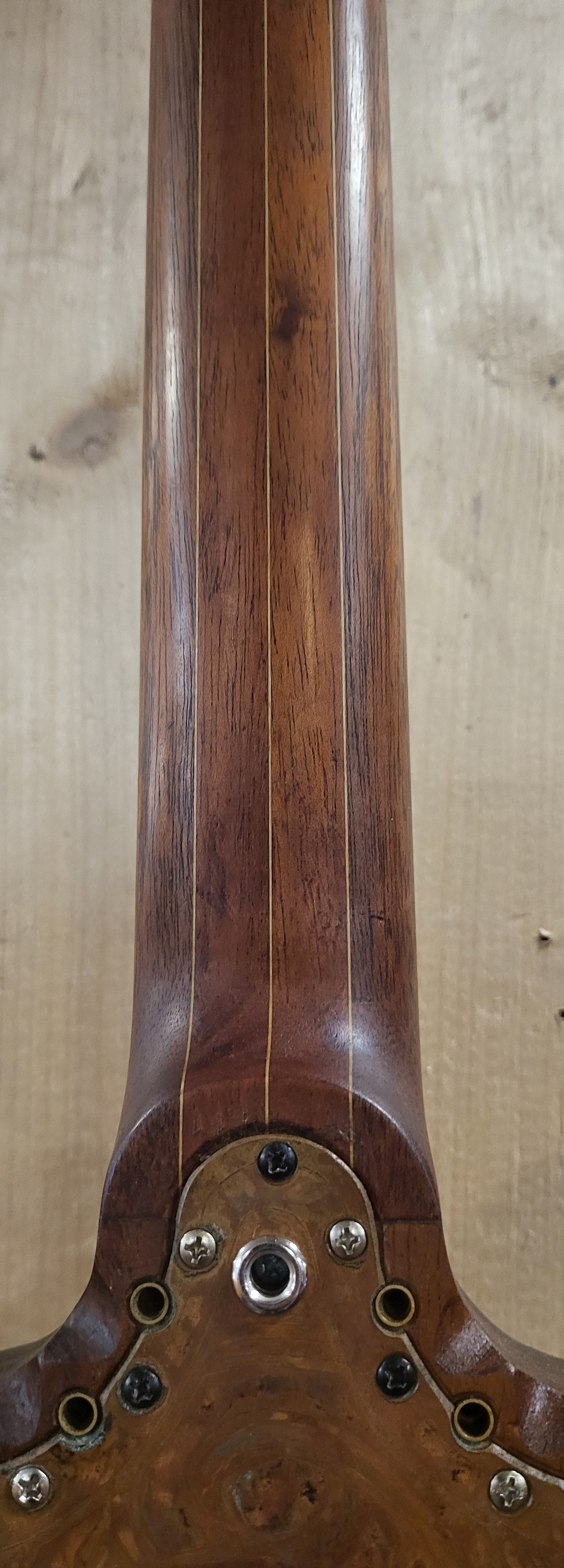 4th Avenue Guitars Yggdrasil.