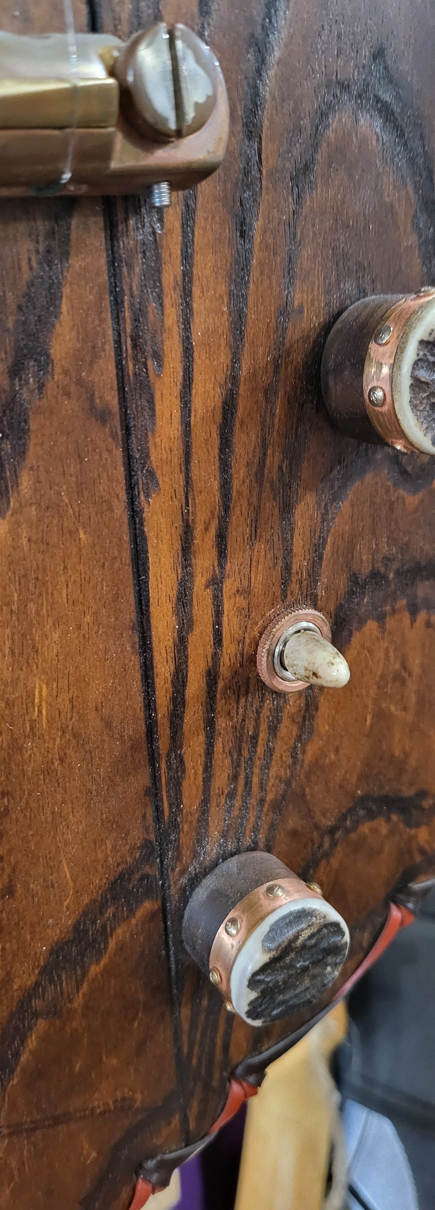 4th Avenue Guitars Svalinn.