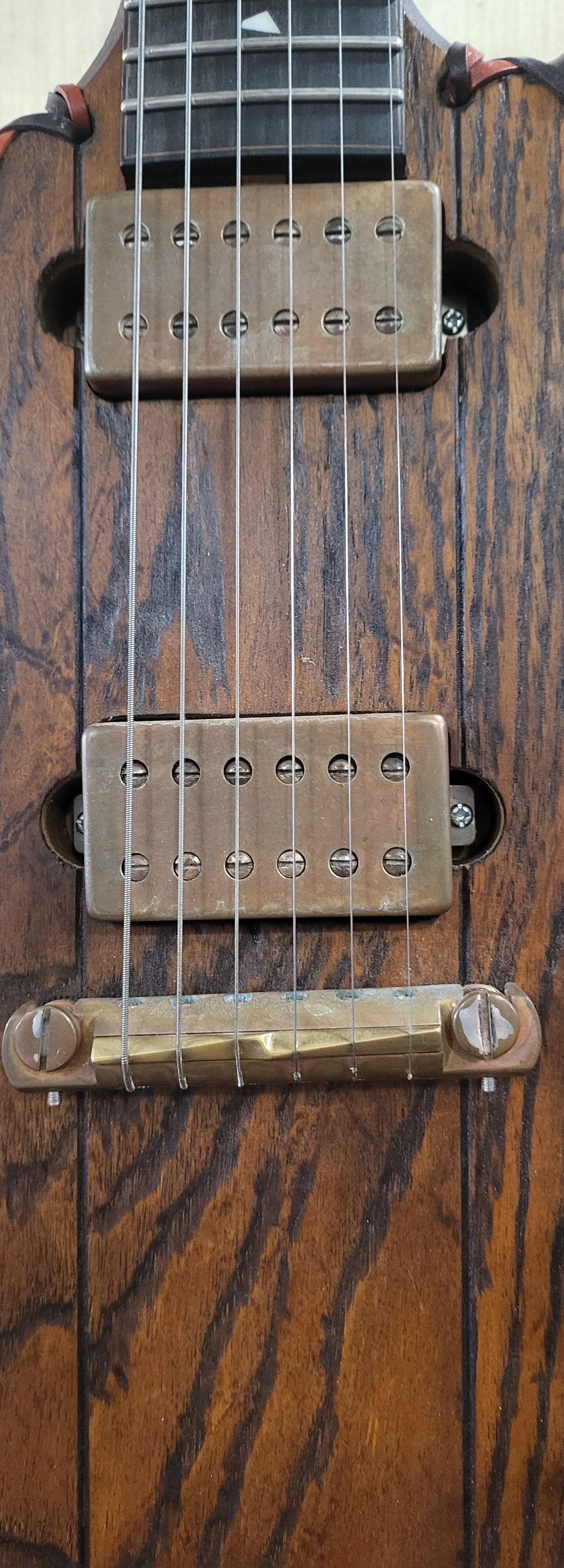 4th Avenue Guitars Svalinn.