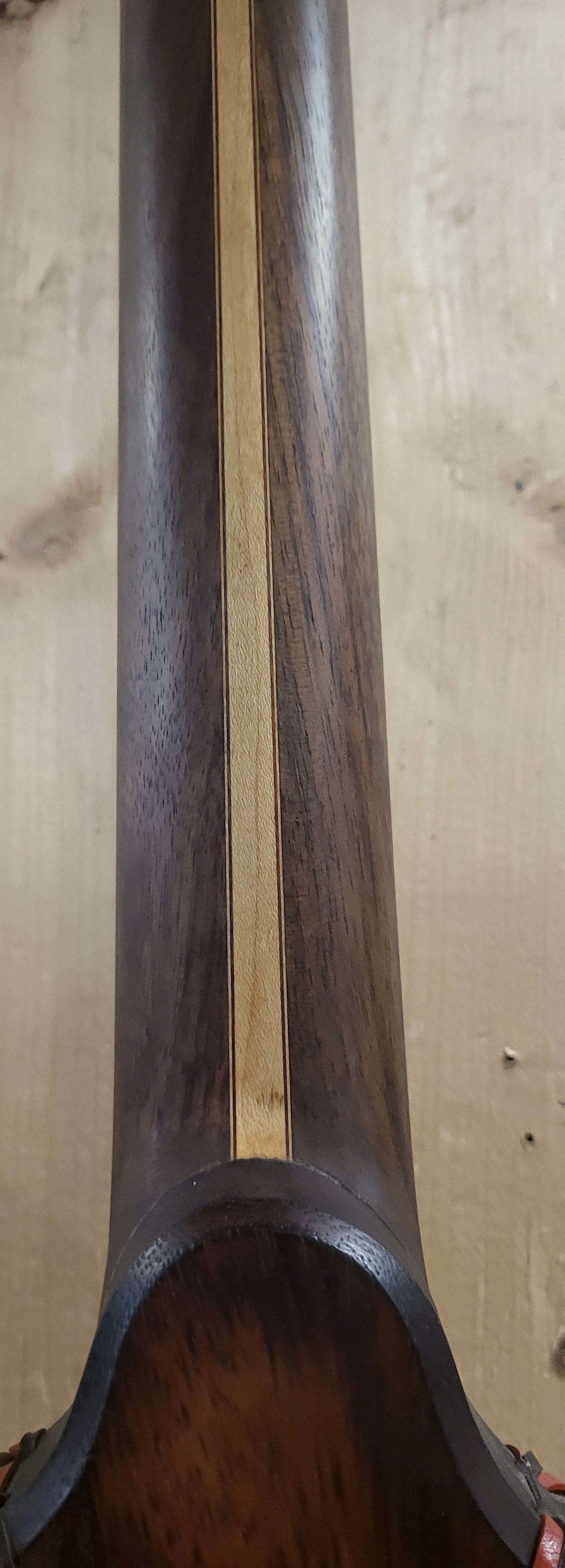 4th Avenue Guitars Svalinn.