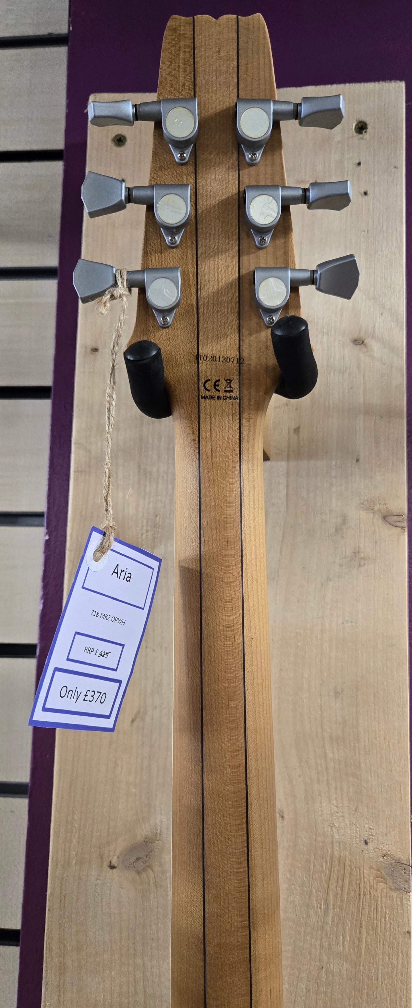 Aria Pro ii 718 MK2 OPWH Brooklyn