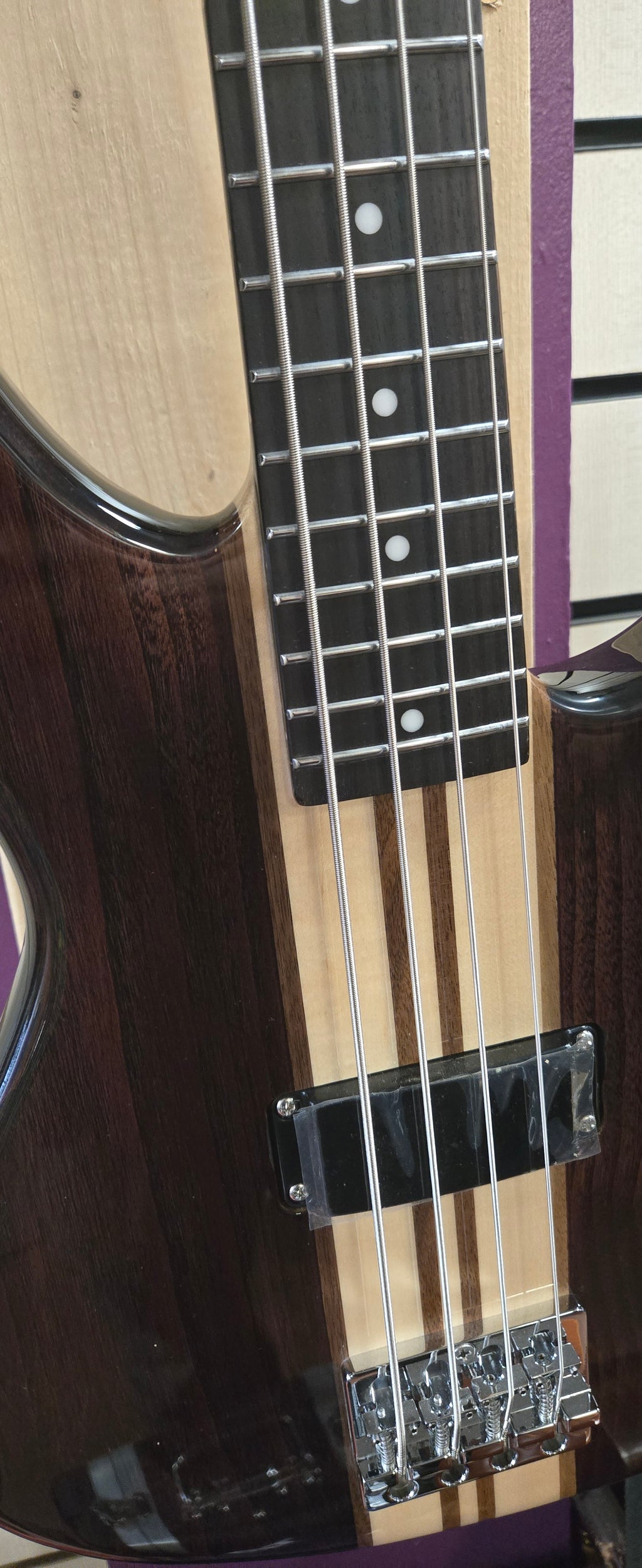 Aria Pro II SB 700 WA