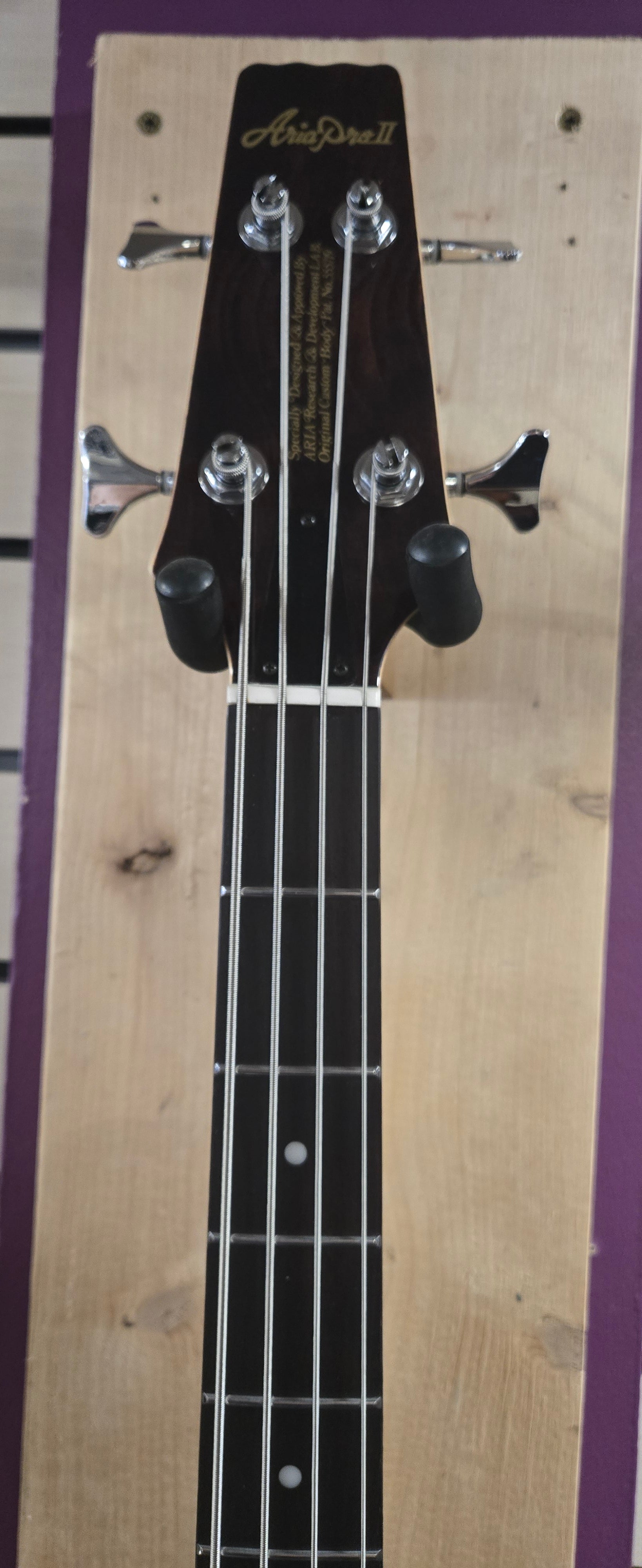 Aria Pro II SB 700 WA