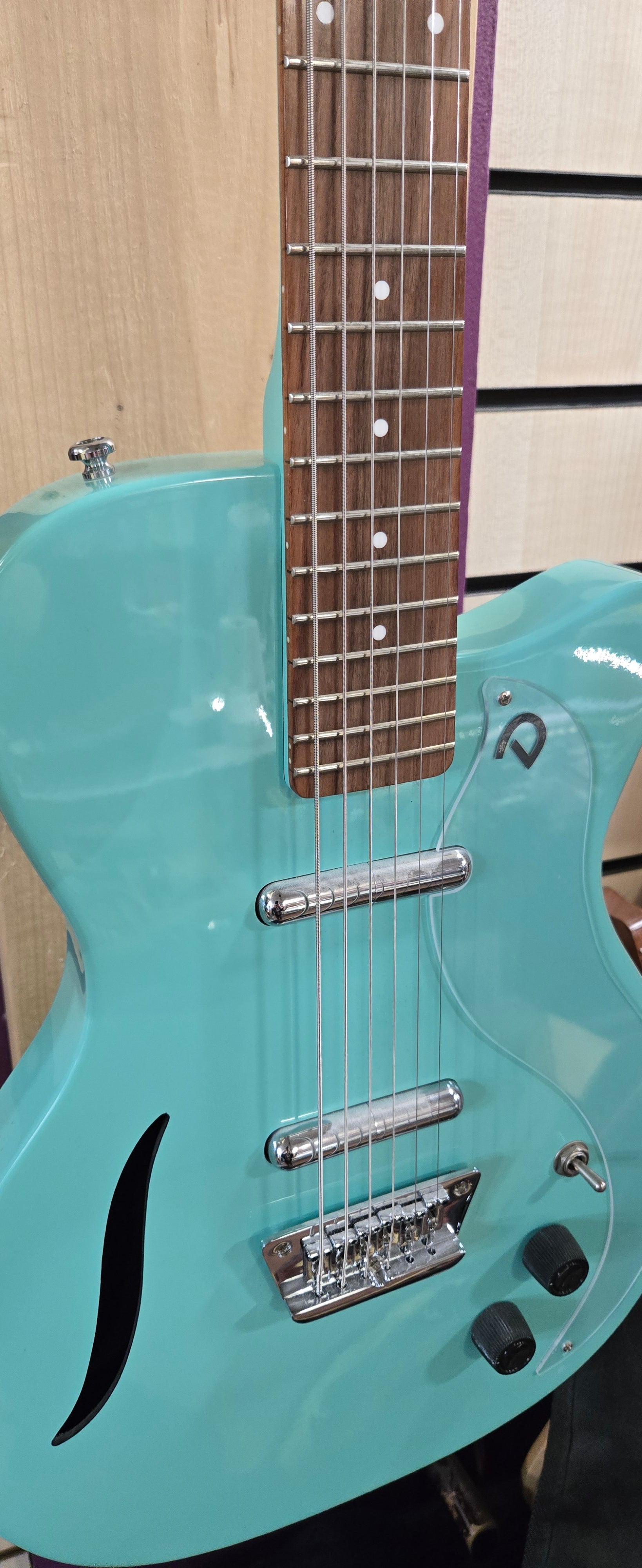 Danelectro Baritone DGB56 Pre Loved