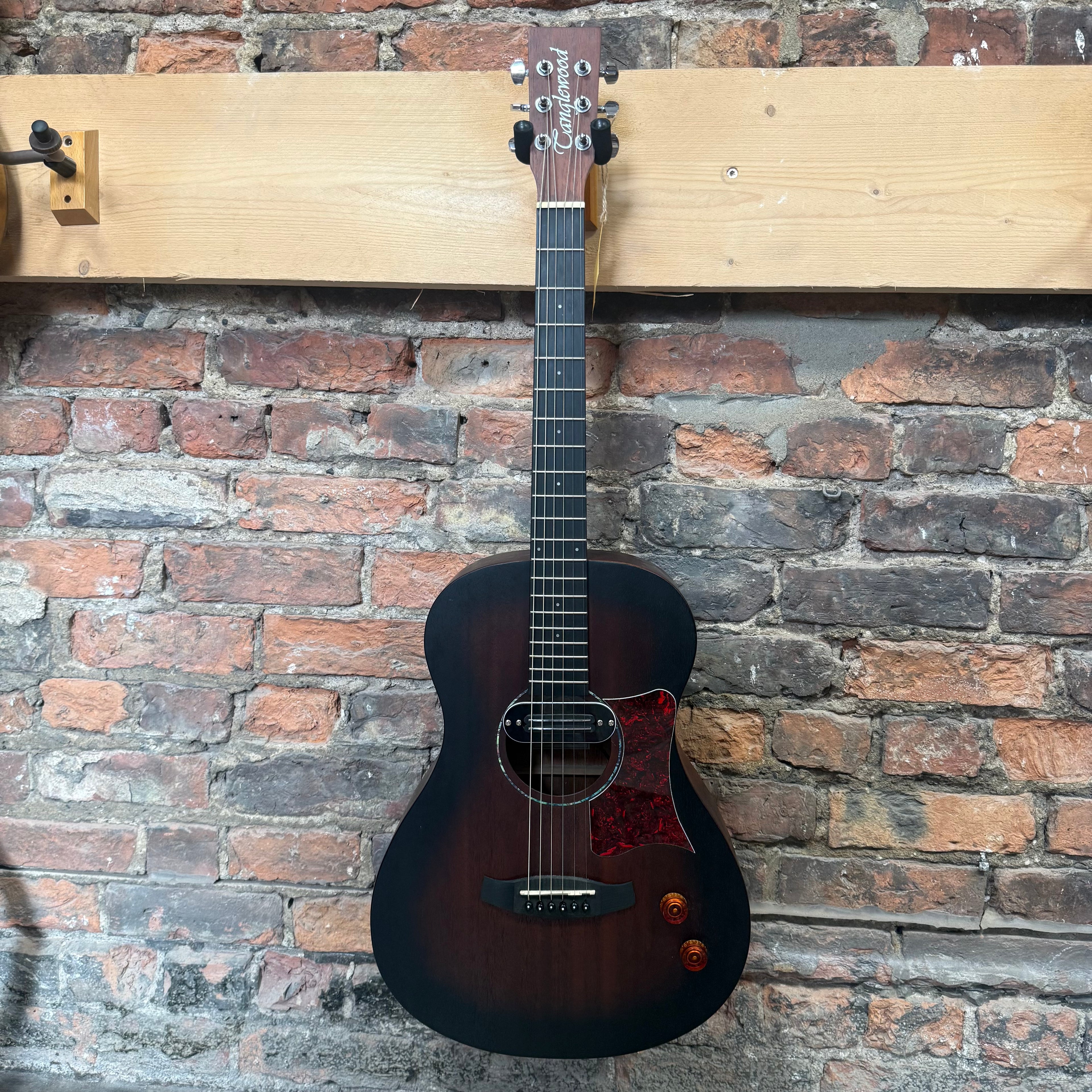 Tanglewood TWCR Pre-Loved