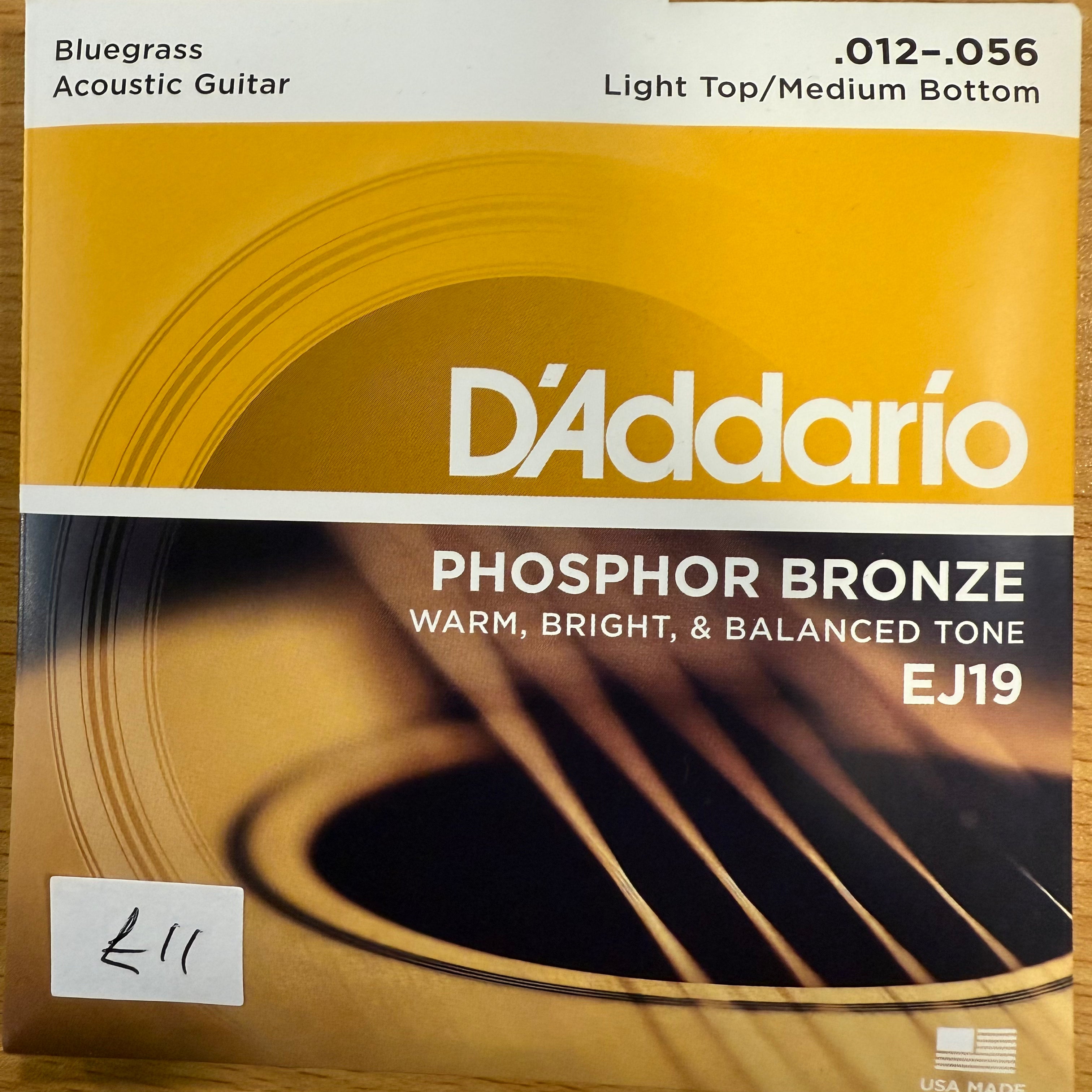 D'Addario Guitar Strings - Phosphor Bronze Acoustic Guitar Strings - EJ19