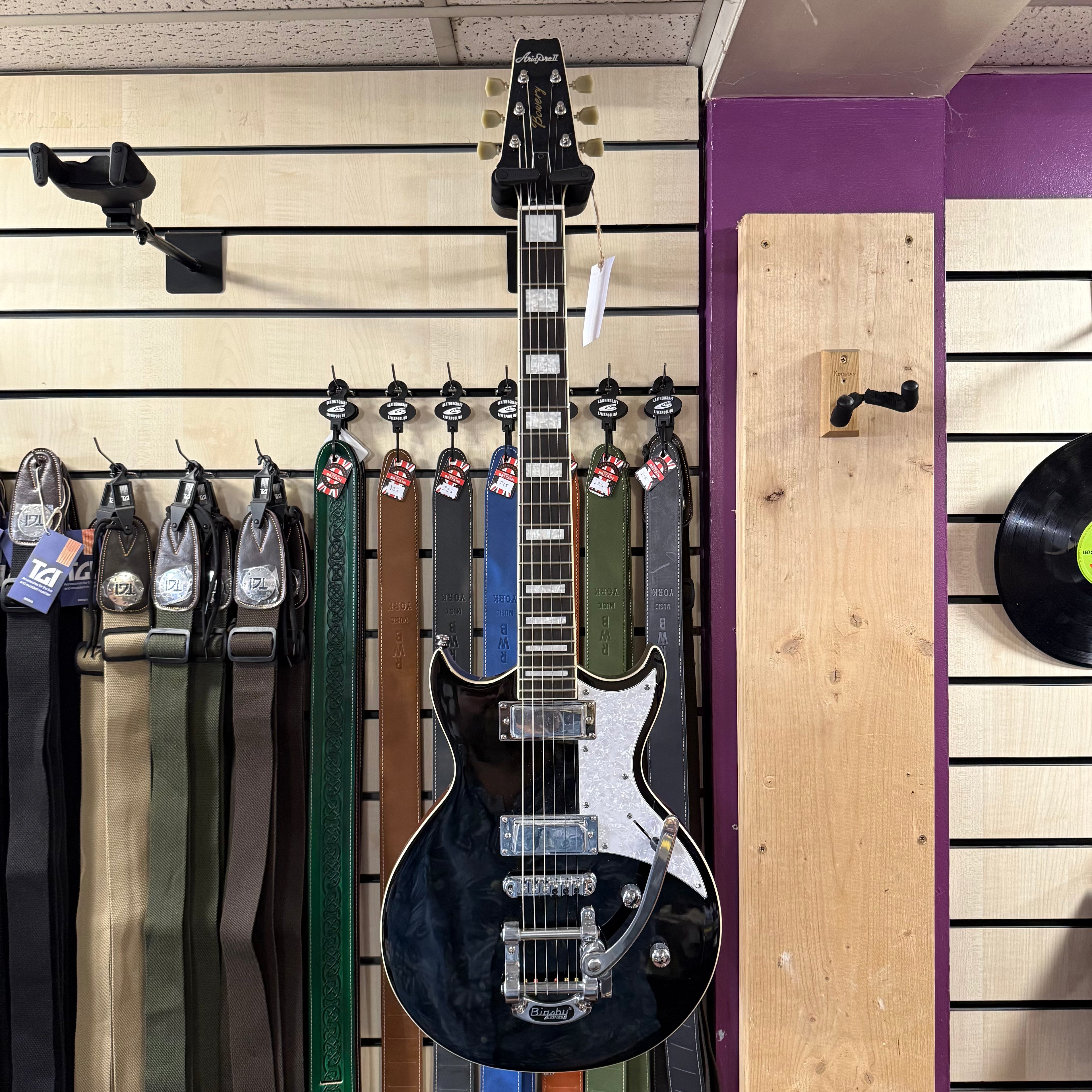 Aria Bowrey 212 MK2 BK