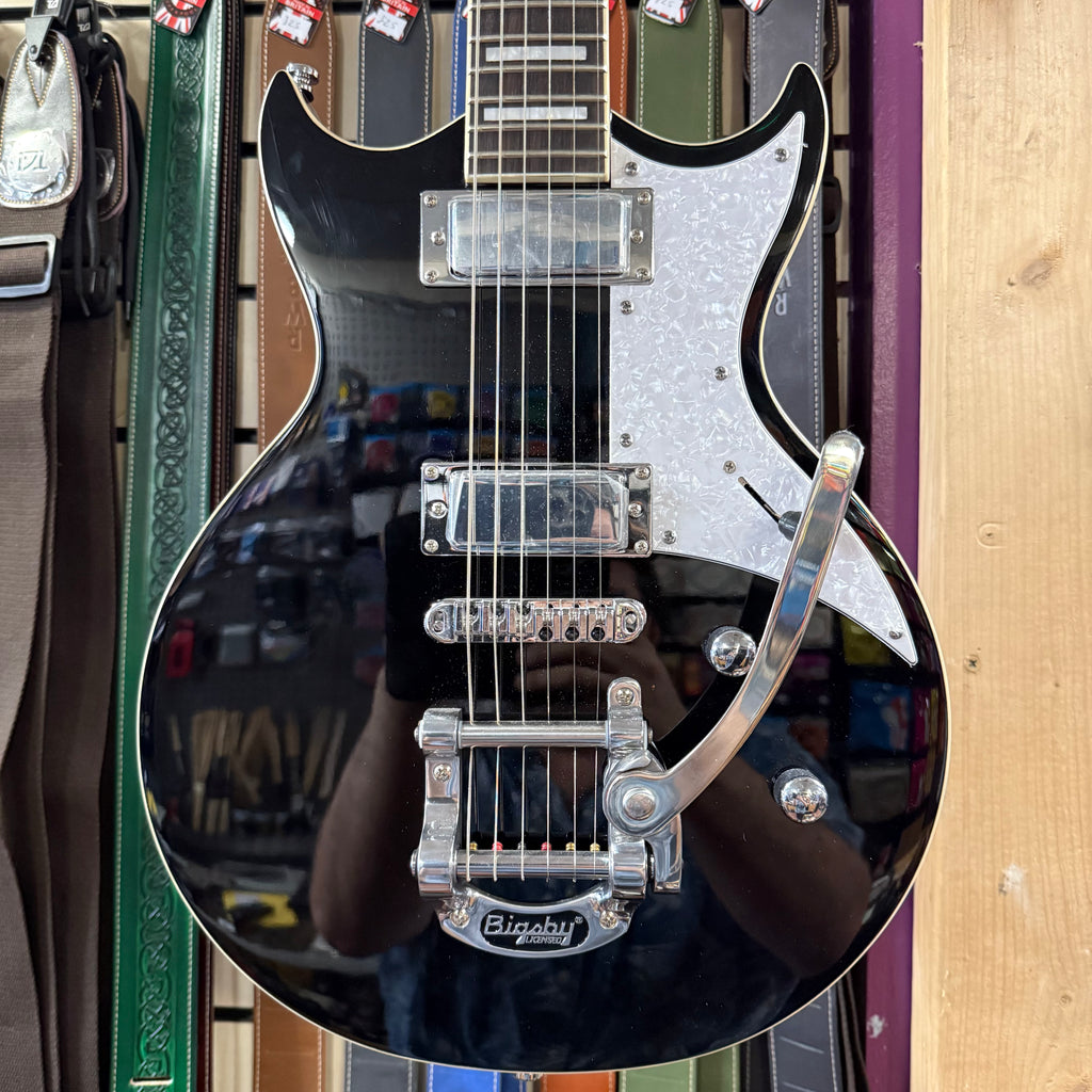 Aria Bowrey 212 MK2 BK