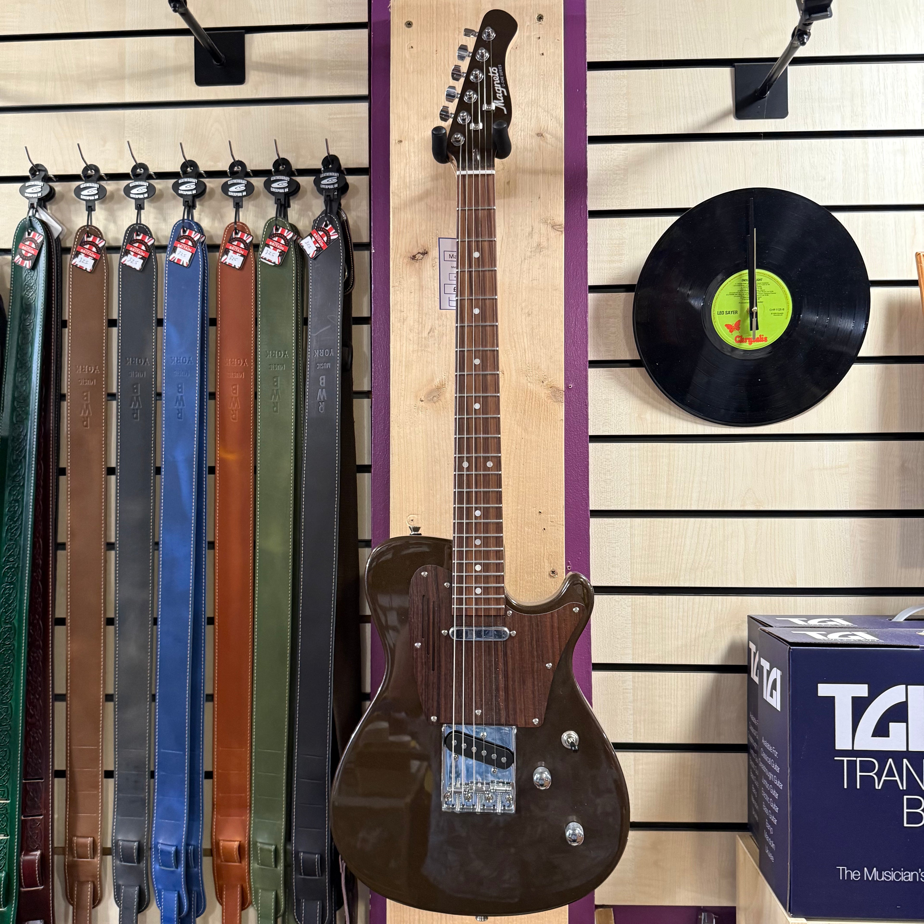 Magneto UT Wave Metallic Brown