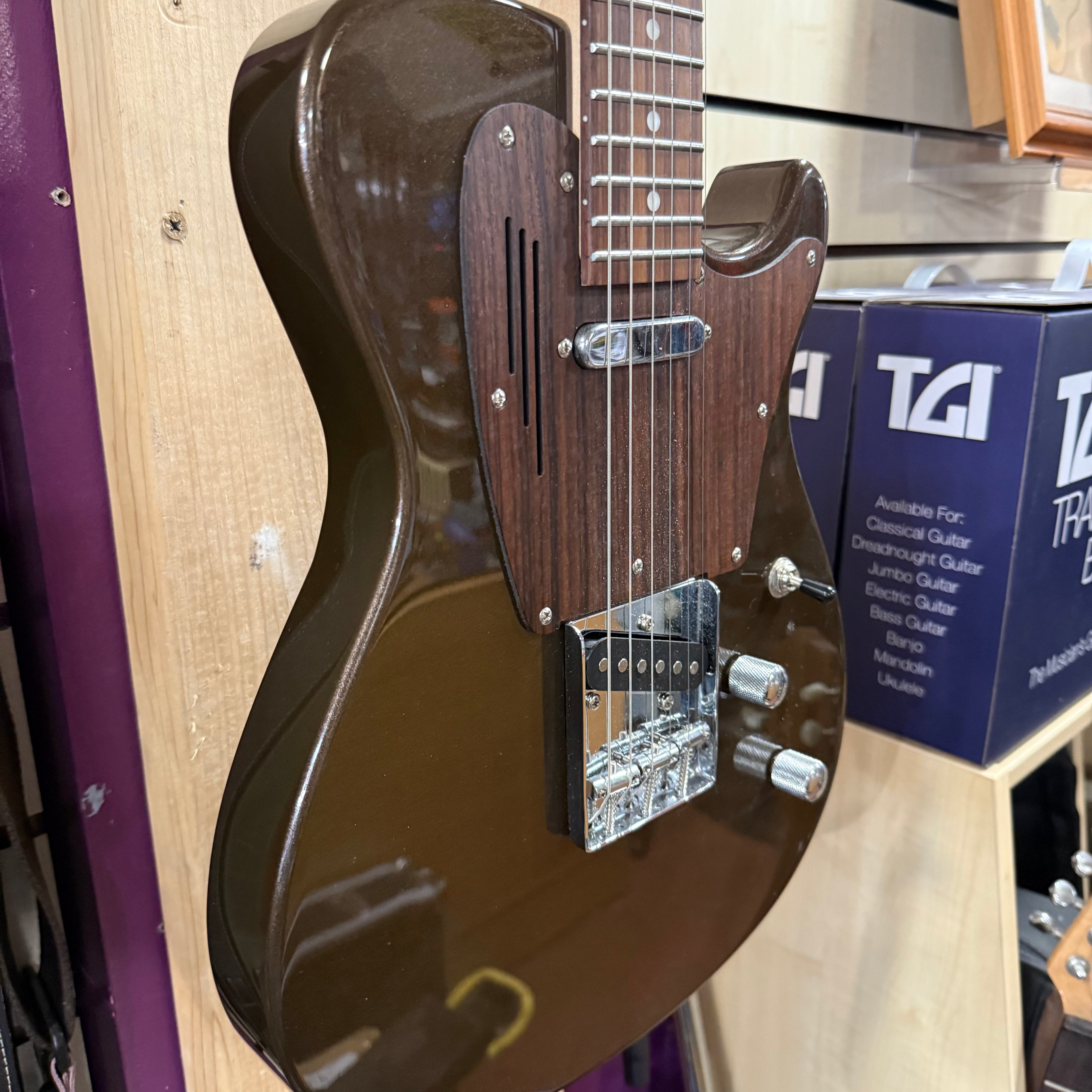 Magneto UT Wave Metallic Brown