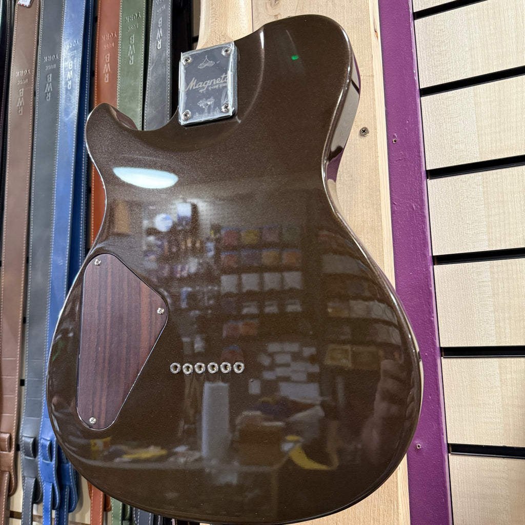 Magneto UT Wave Metallic Brown