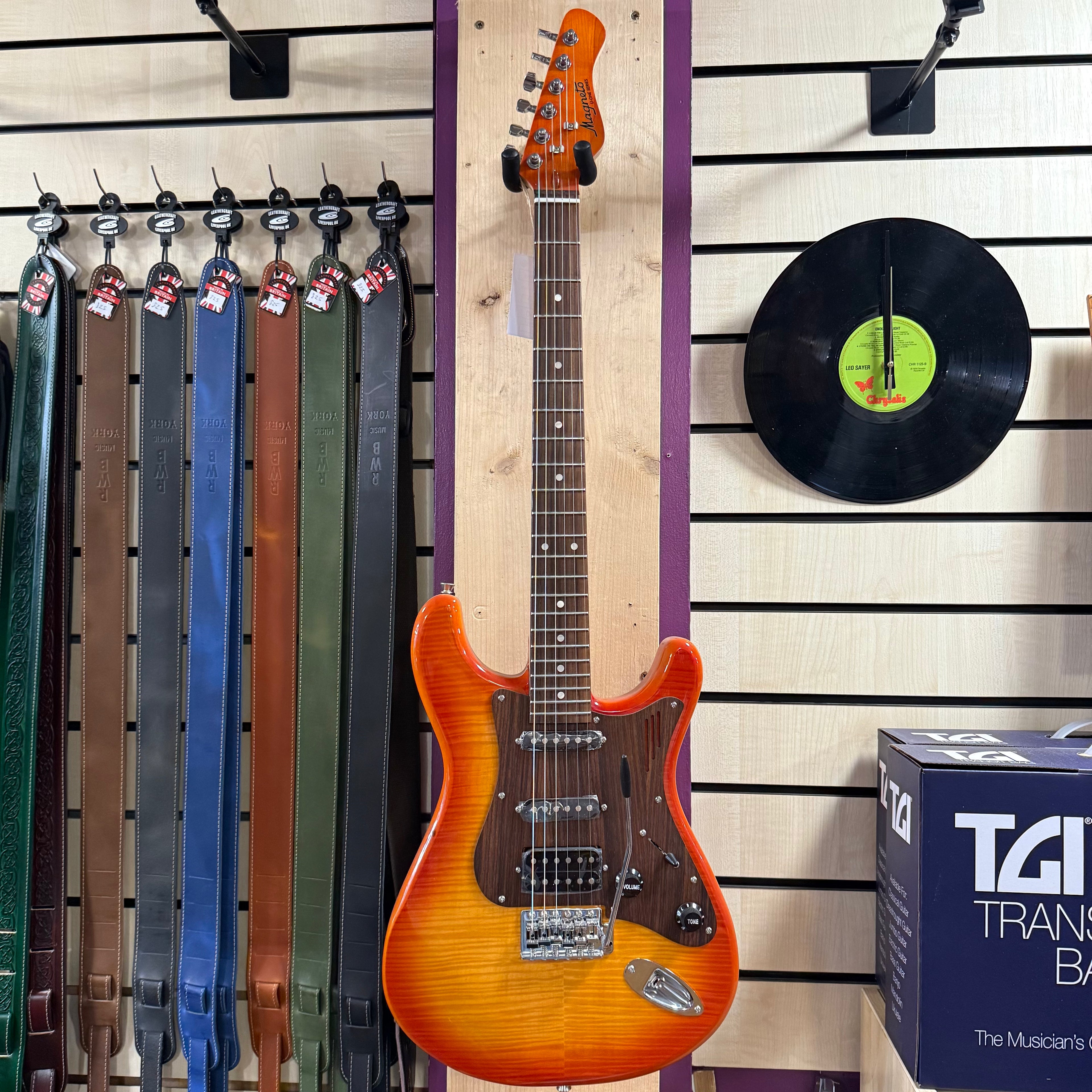 Magneto Sonnet Q FL A/BST