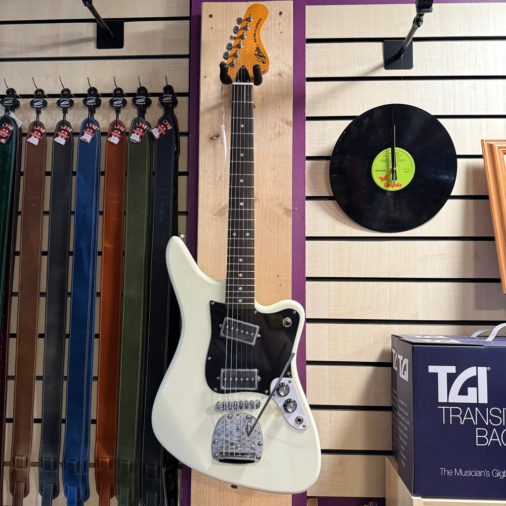 Aria Pro Retro 1532 VW