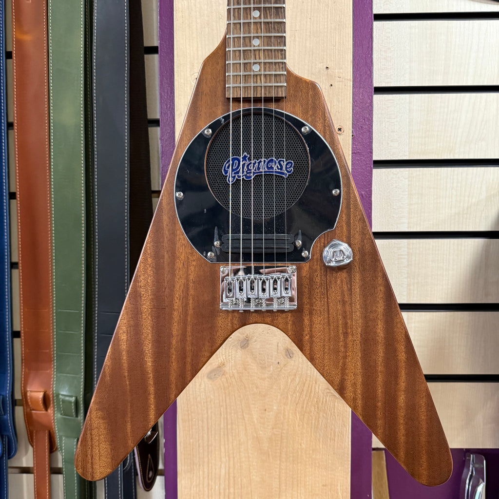 PIGNOSE PGG-200V Flying V with built in Amp