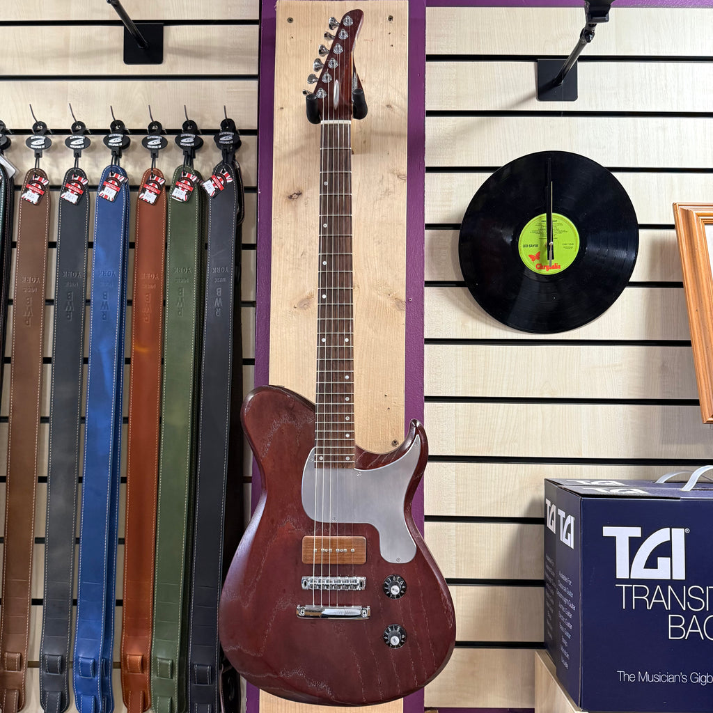 4th Avenue Guitars Graduate