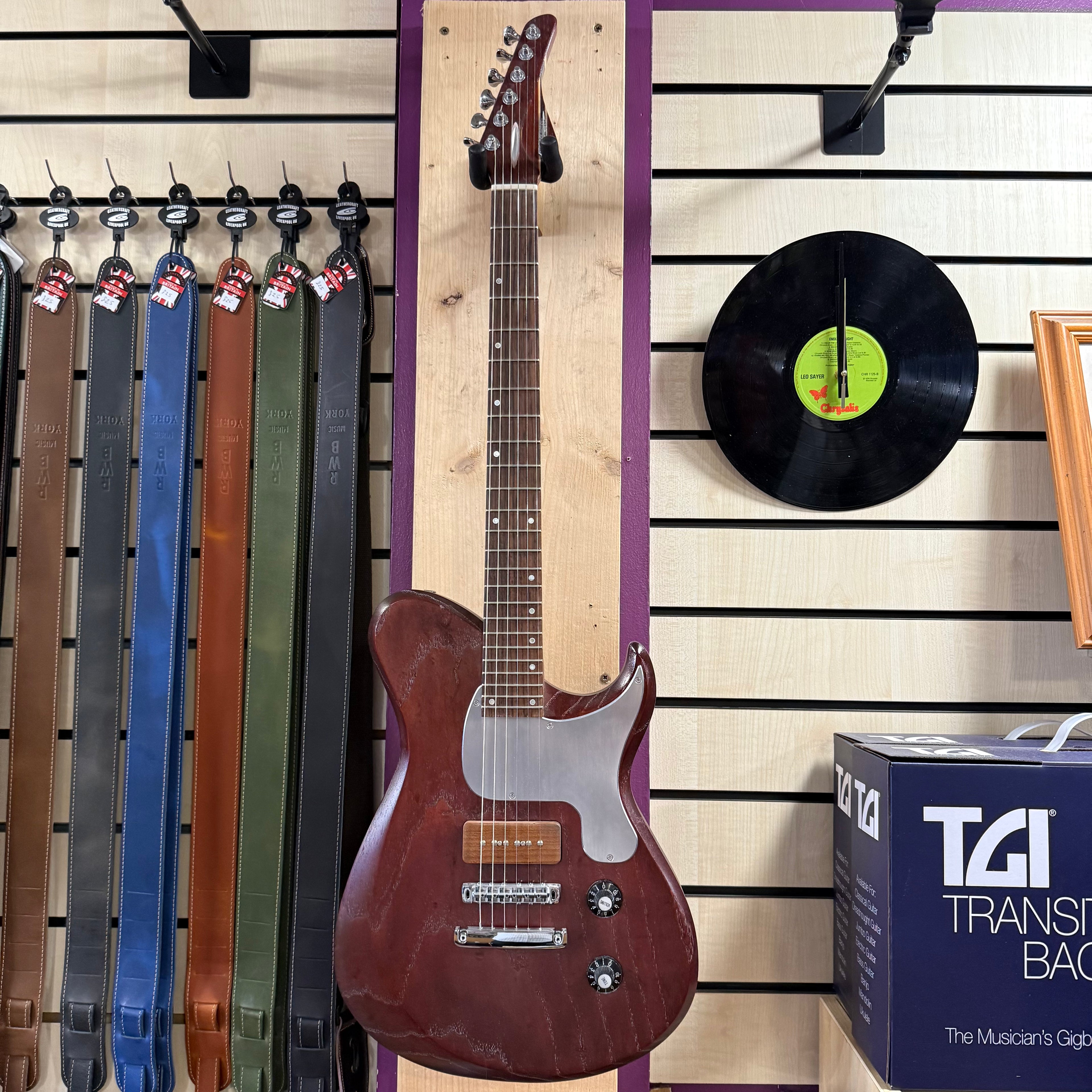 4th Avenue Guitars Graduate