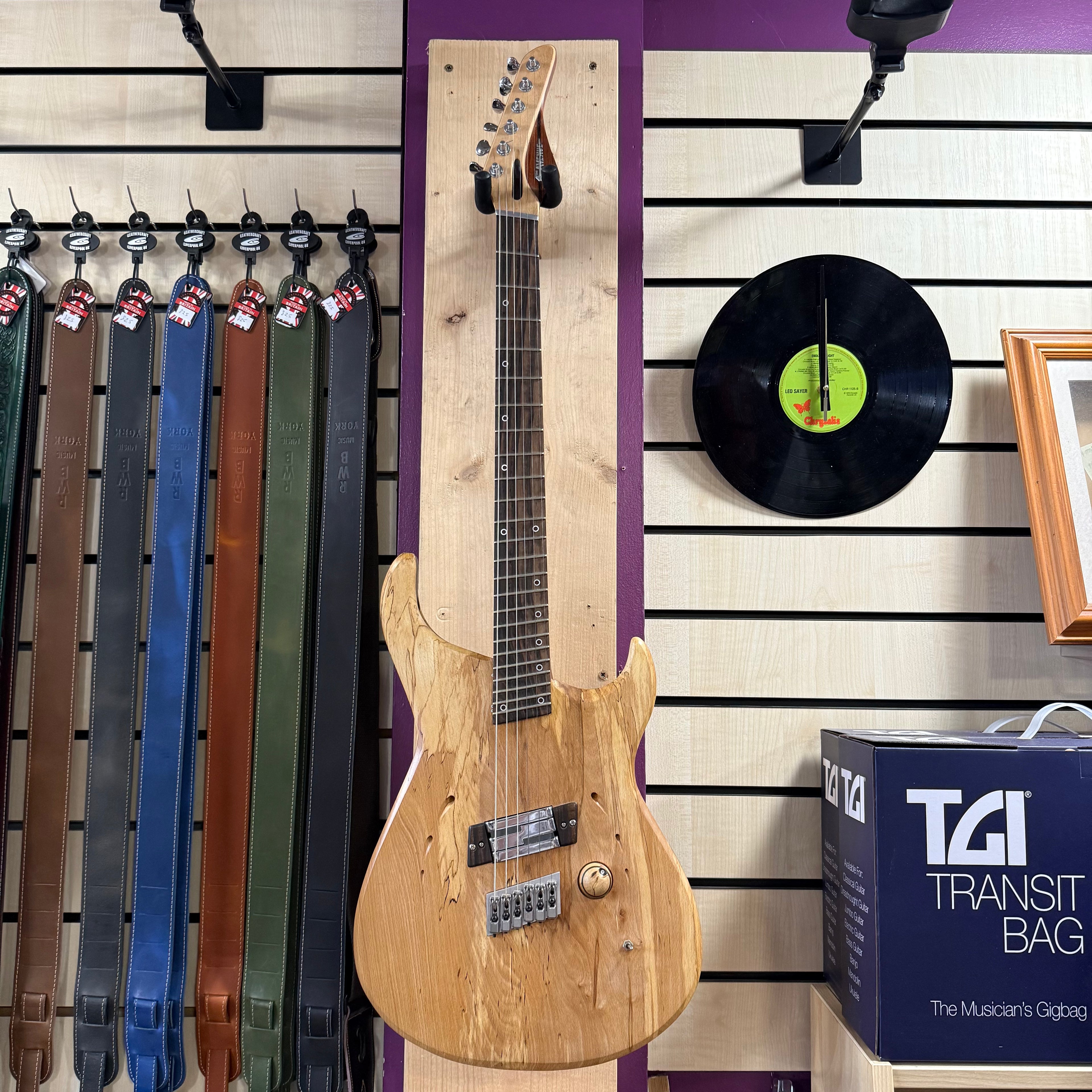 4th Avenue Guitars