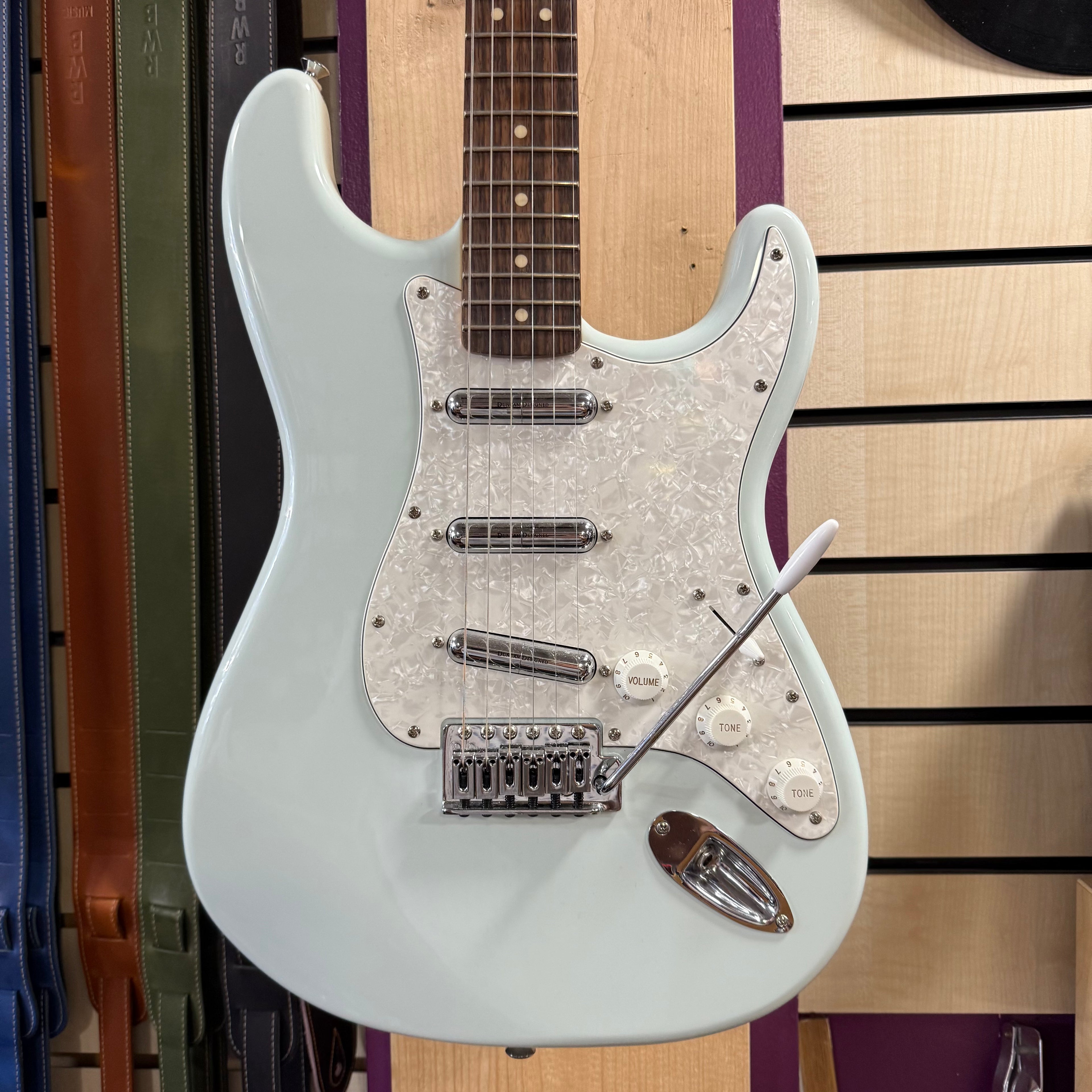 Squier Vintage Modified Pre Loved