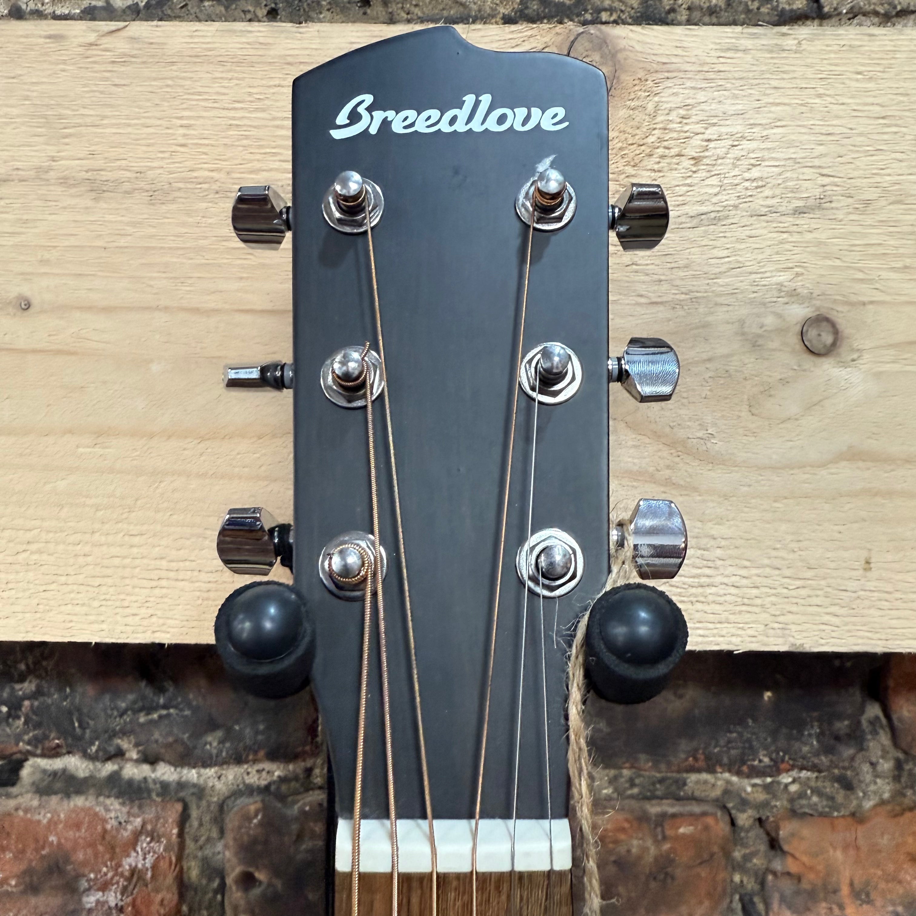 Breedlove Discovery S Concerto SIT/MAH