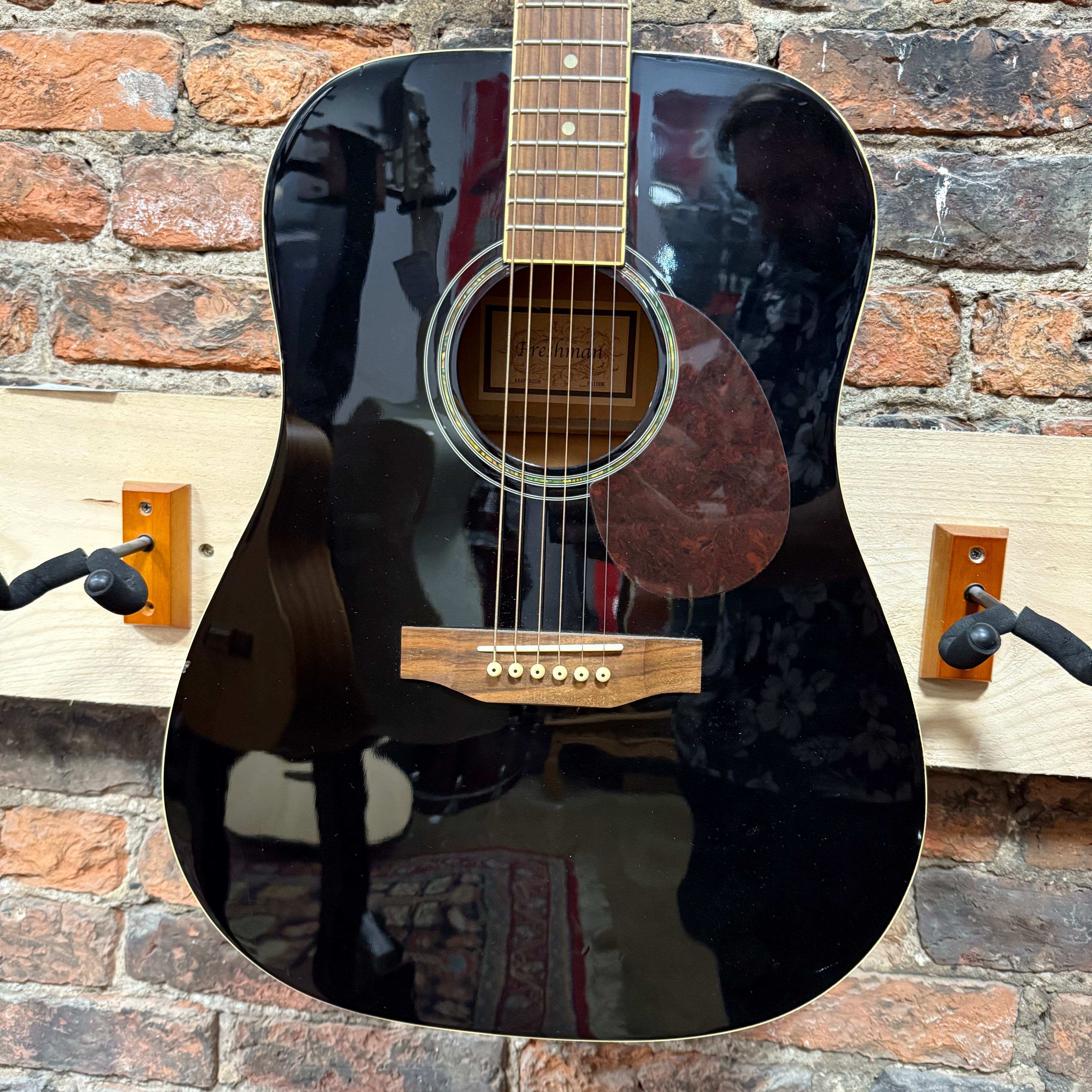 Freshman FA1D BK Pre-Loved