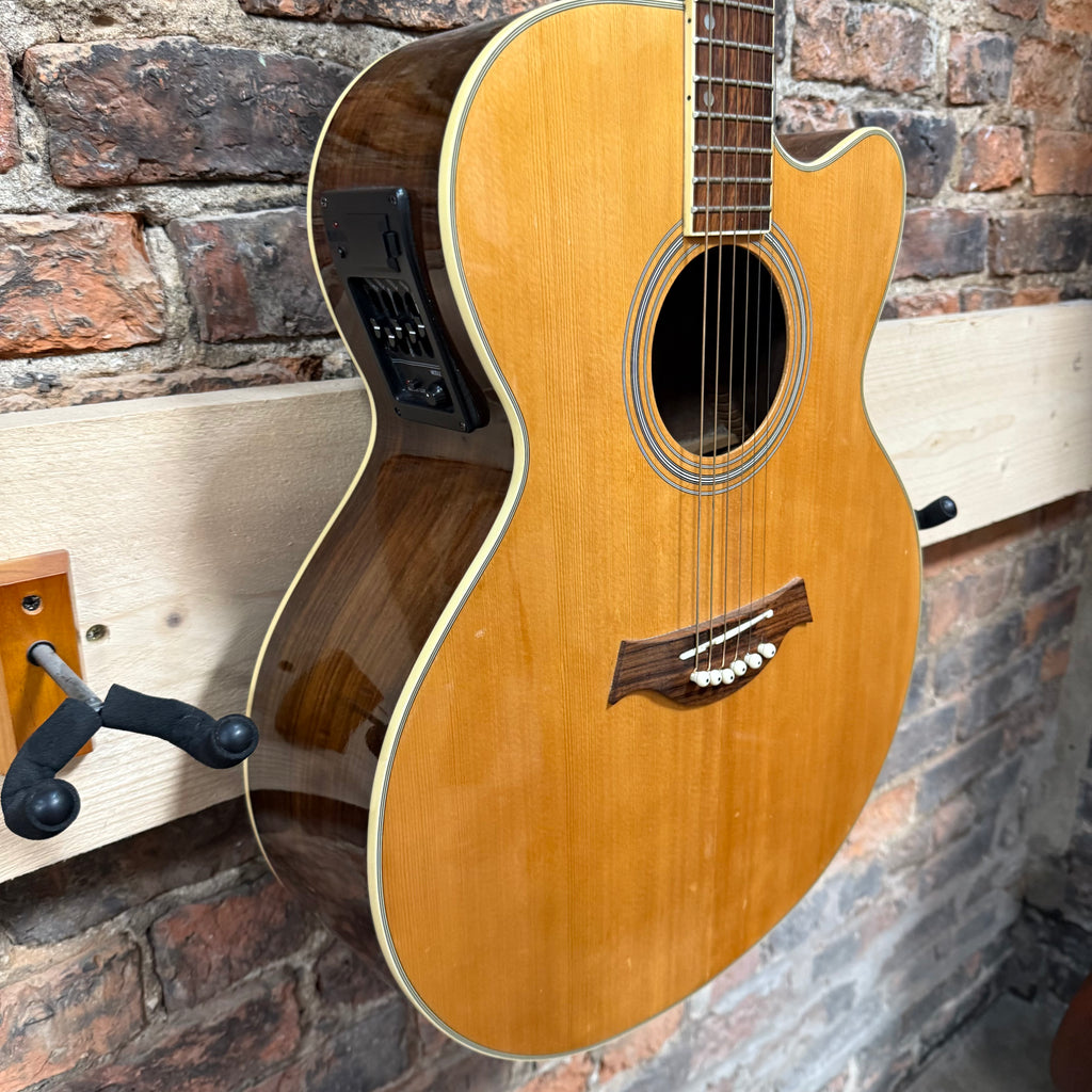 Pre loved Carlo Robelli