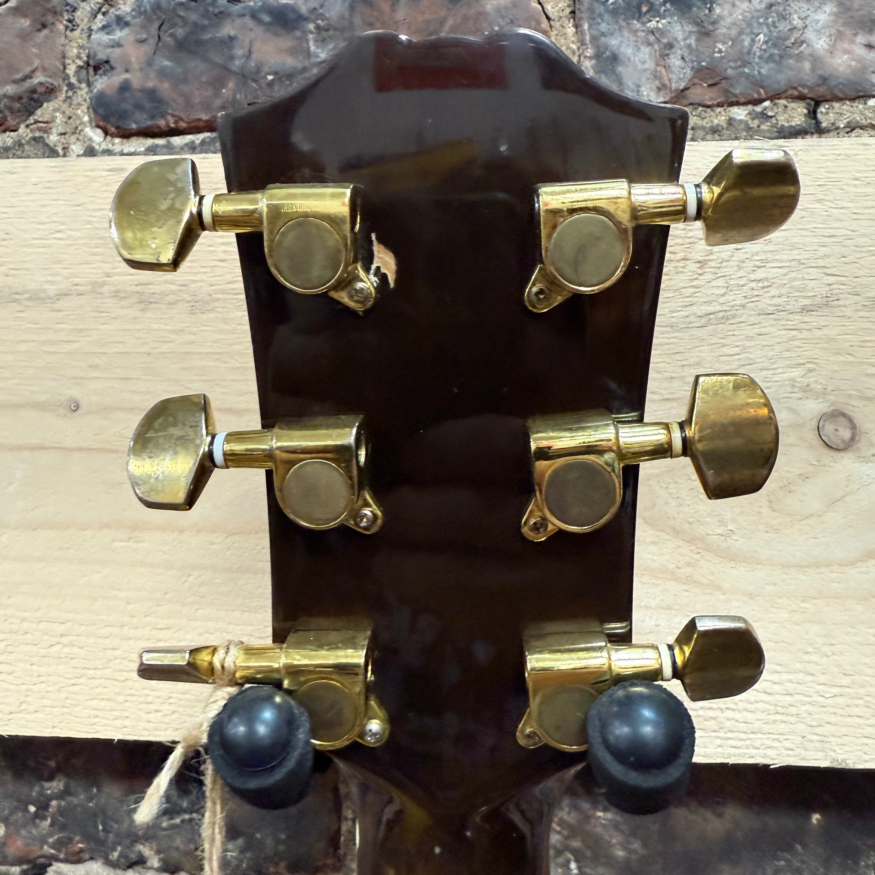 Pre loved Carlo Robelli