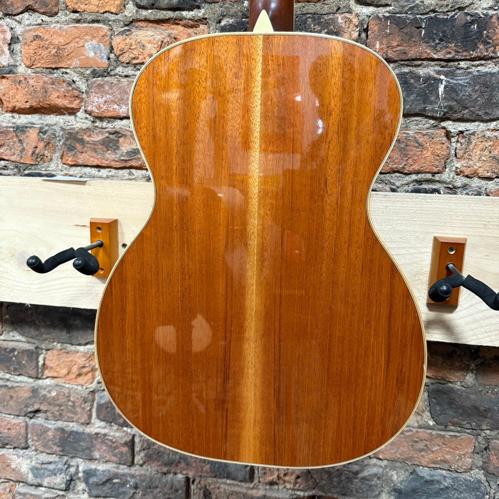 Larrivee LEFTY Pre-Loved