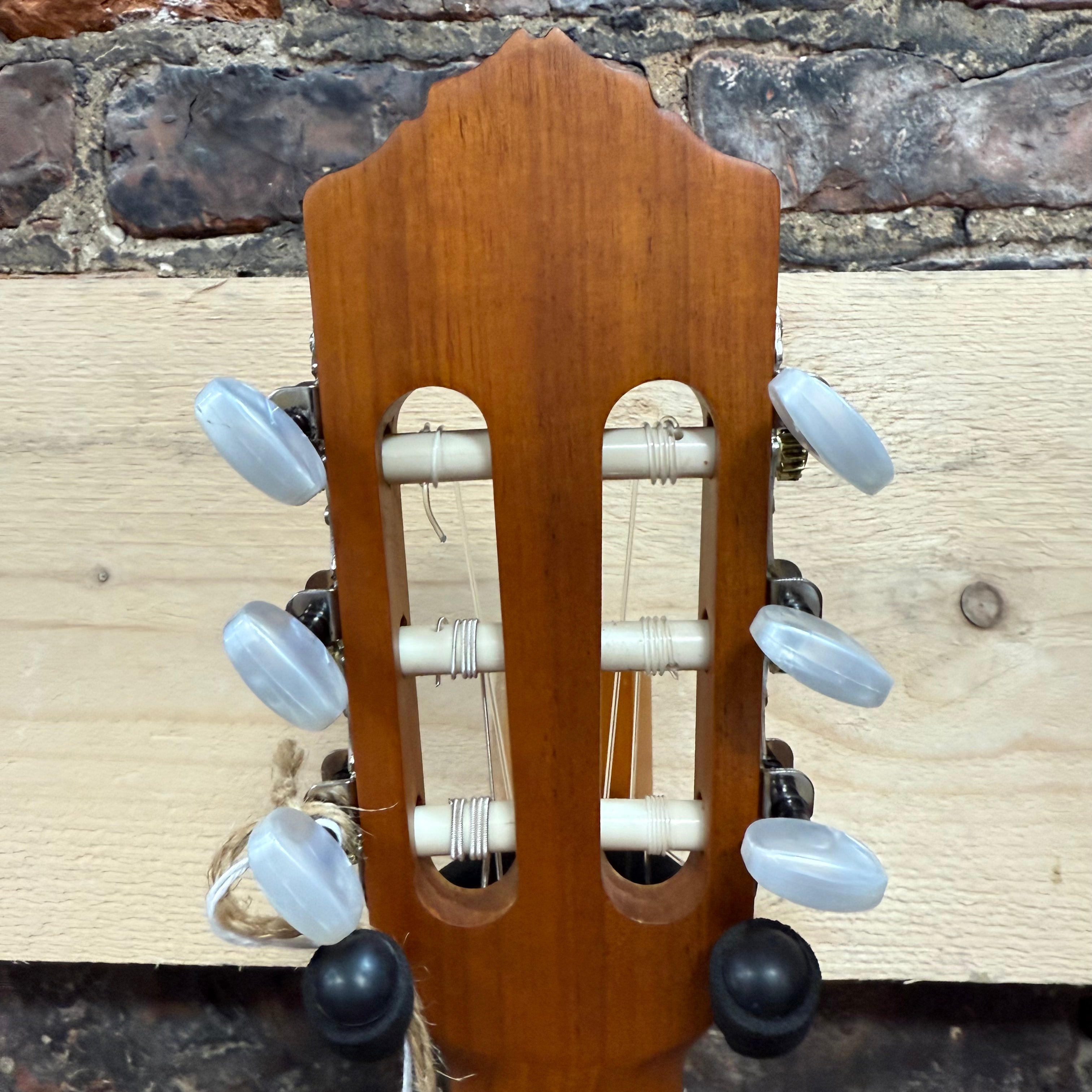 Ortega R122SN-Left Handed