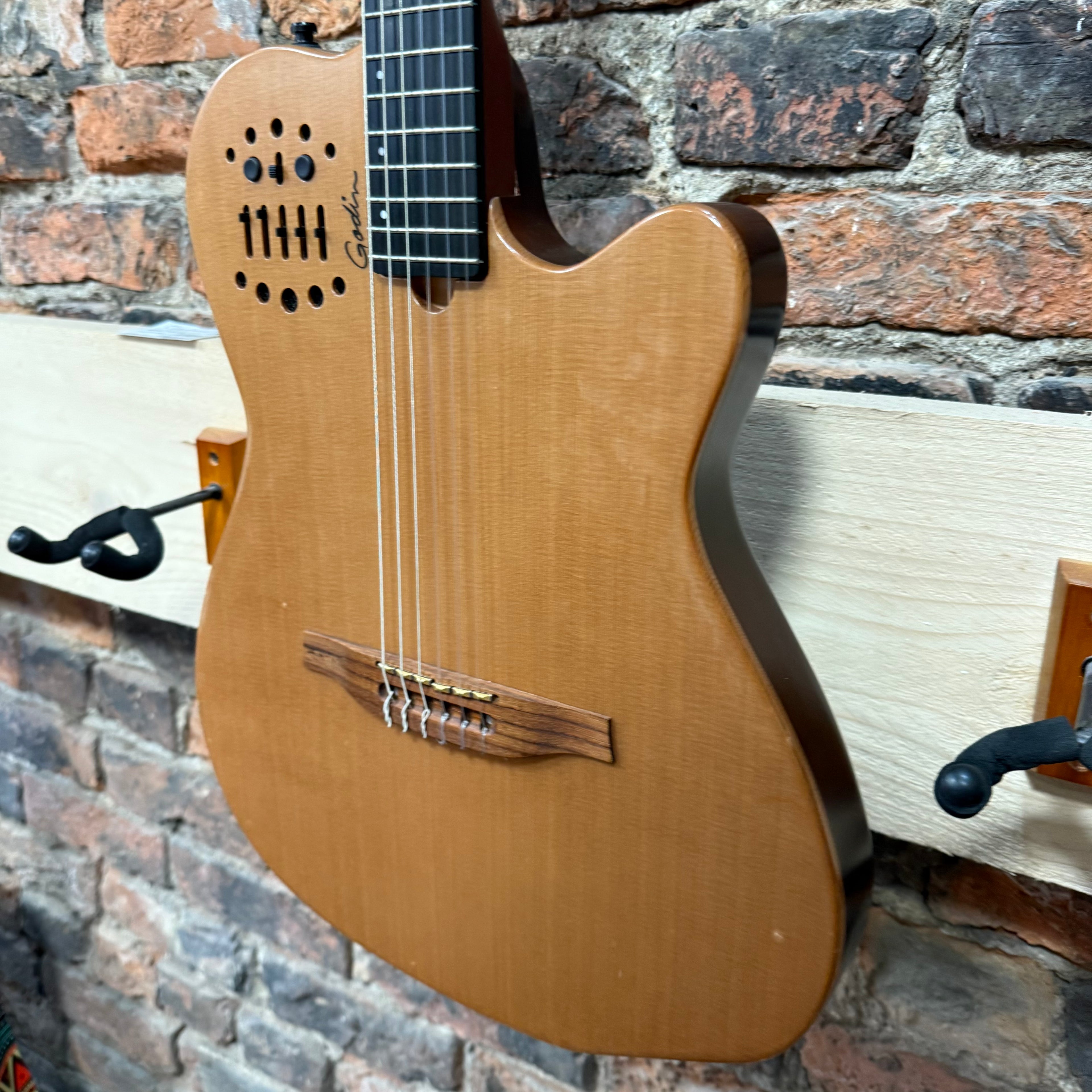 Pre loved Godin Multaic ACS Cedar