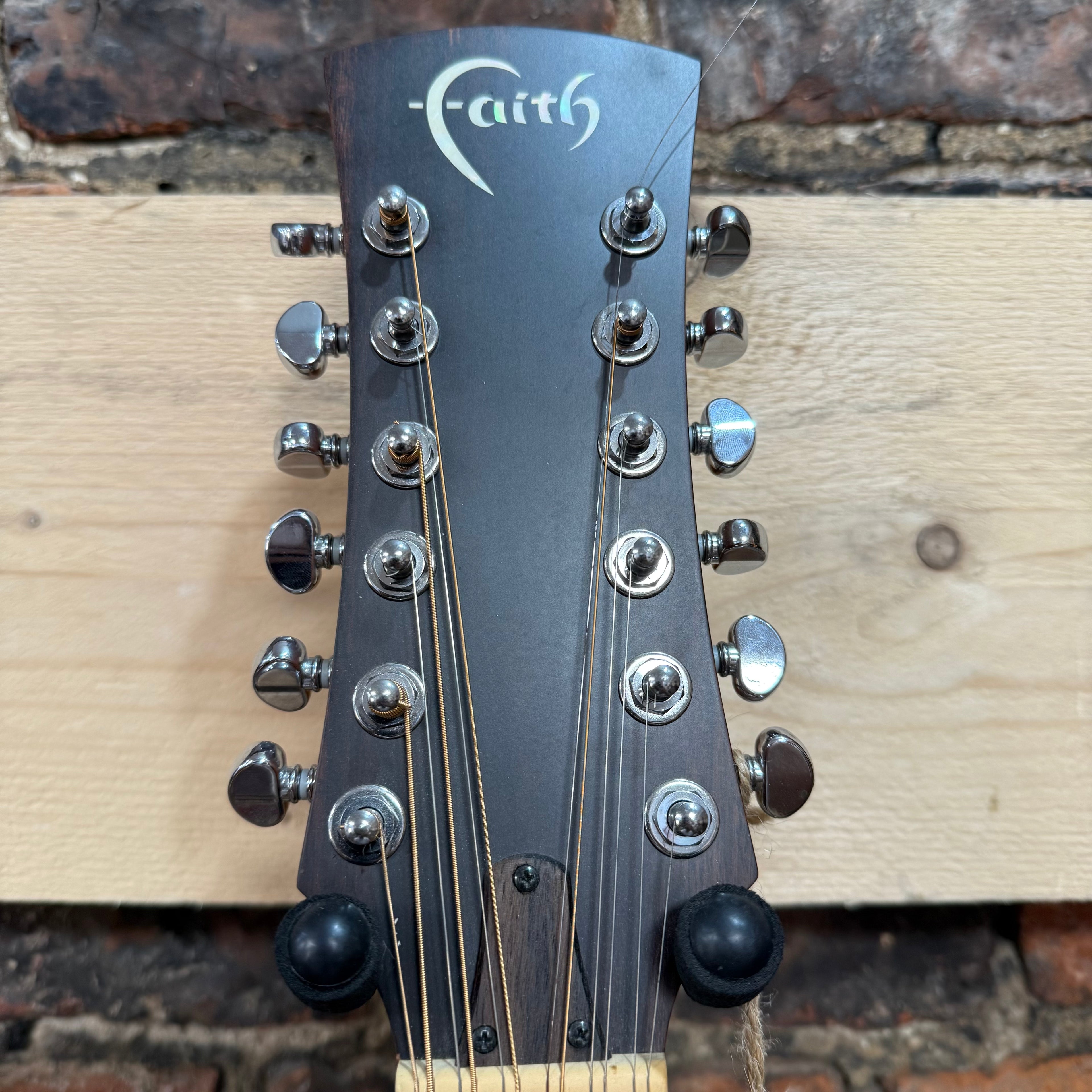 Faith Venus Naked FKV12 series 12 string Pre-Loved