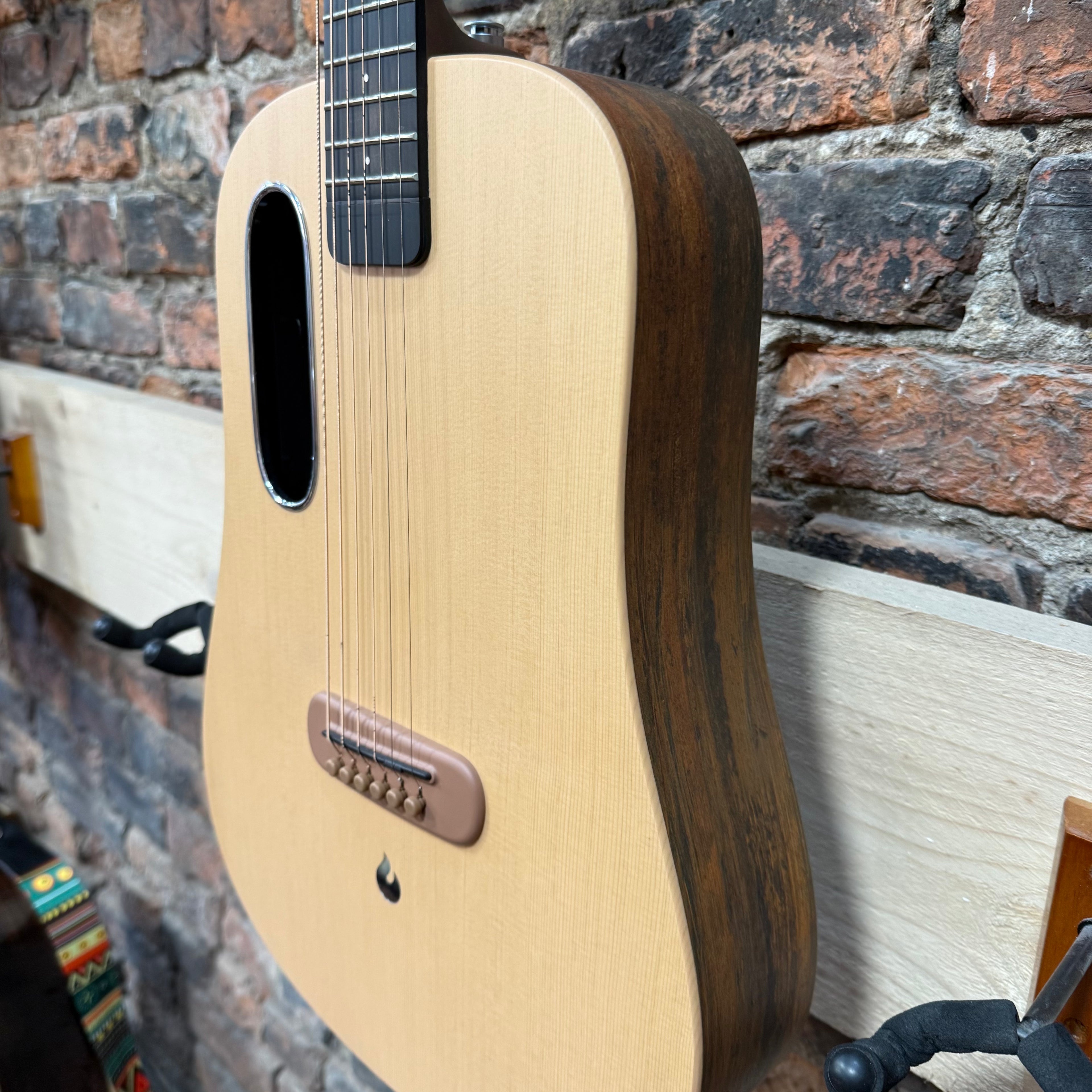 Lava ME AIR Spruce 36in with Airflow Bag - Natural