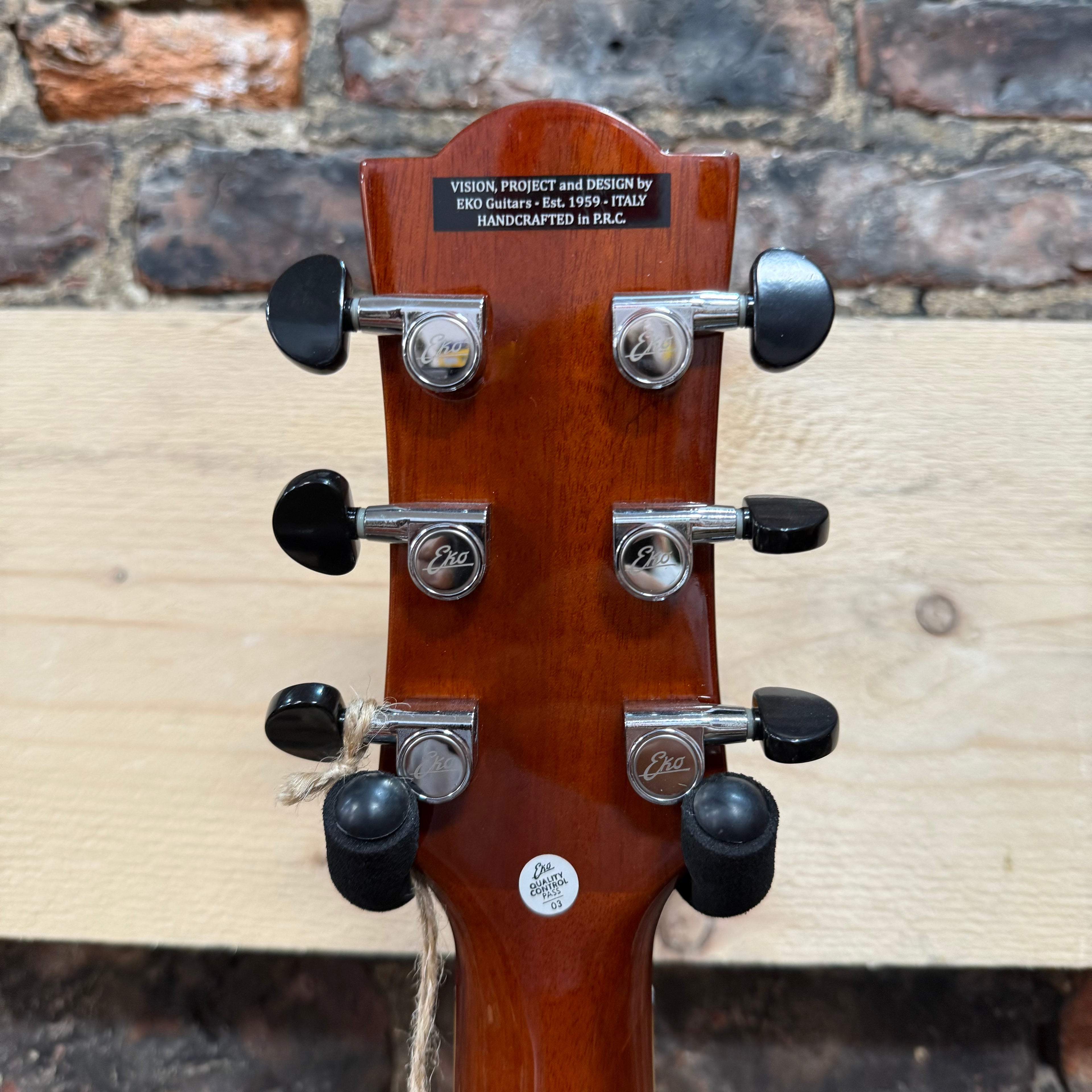 EKO Ranger iv Natural