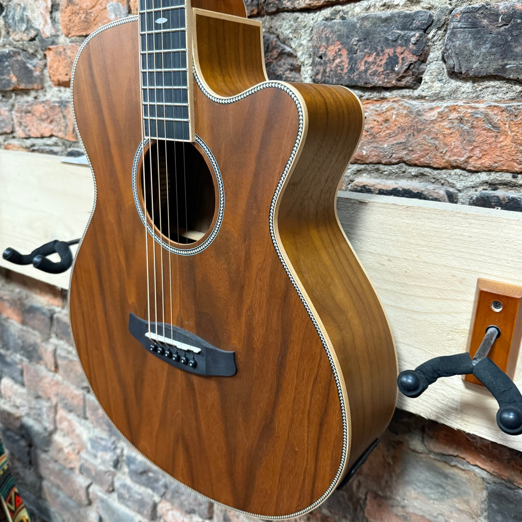 Tanglewood TRU4 CE AW