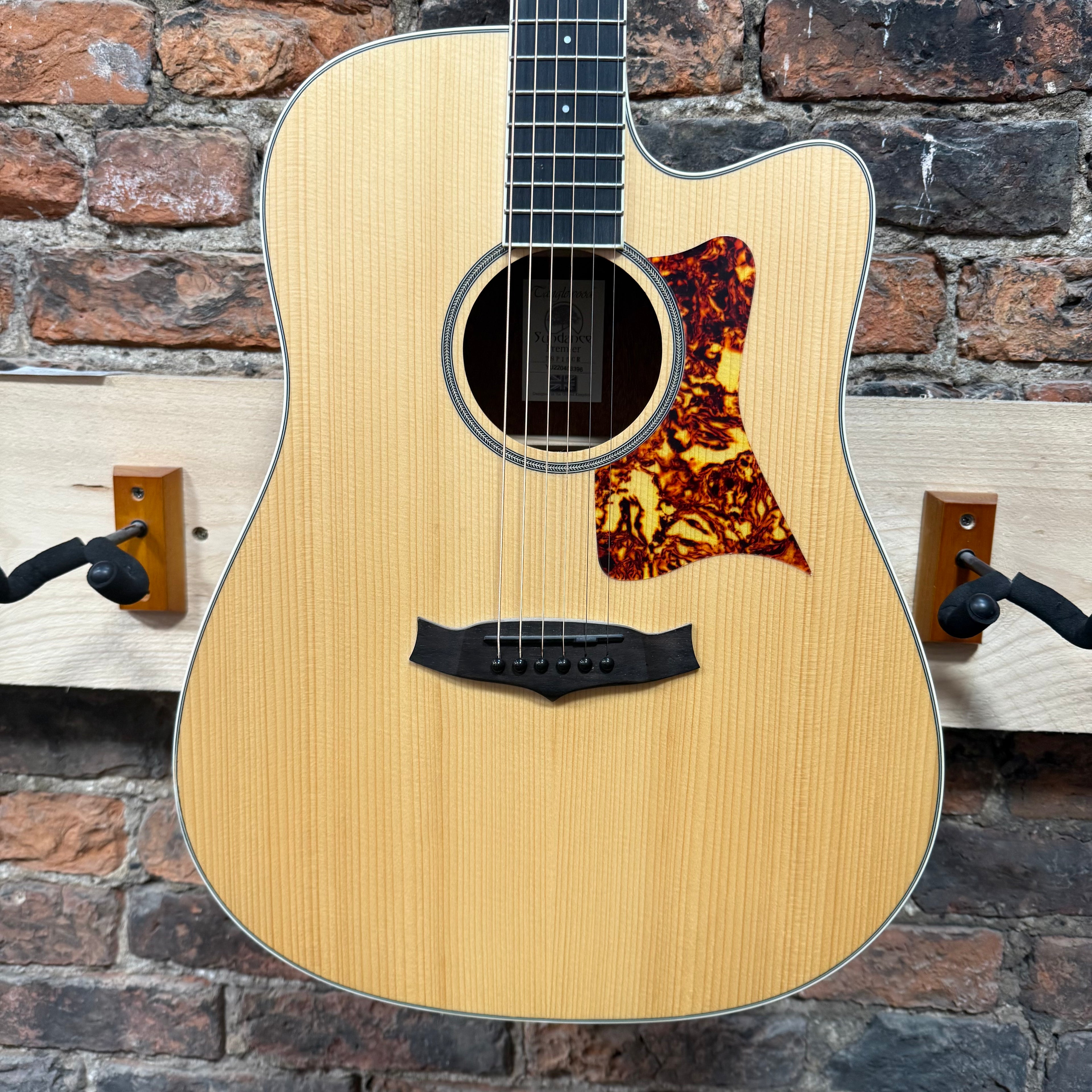 Tanglewood T15 LTD