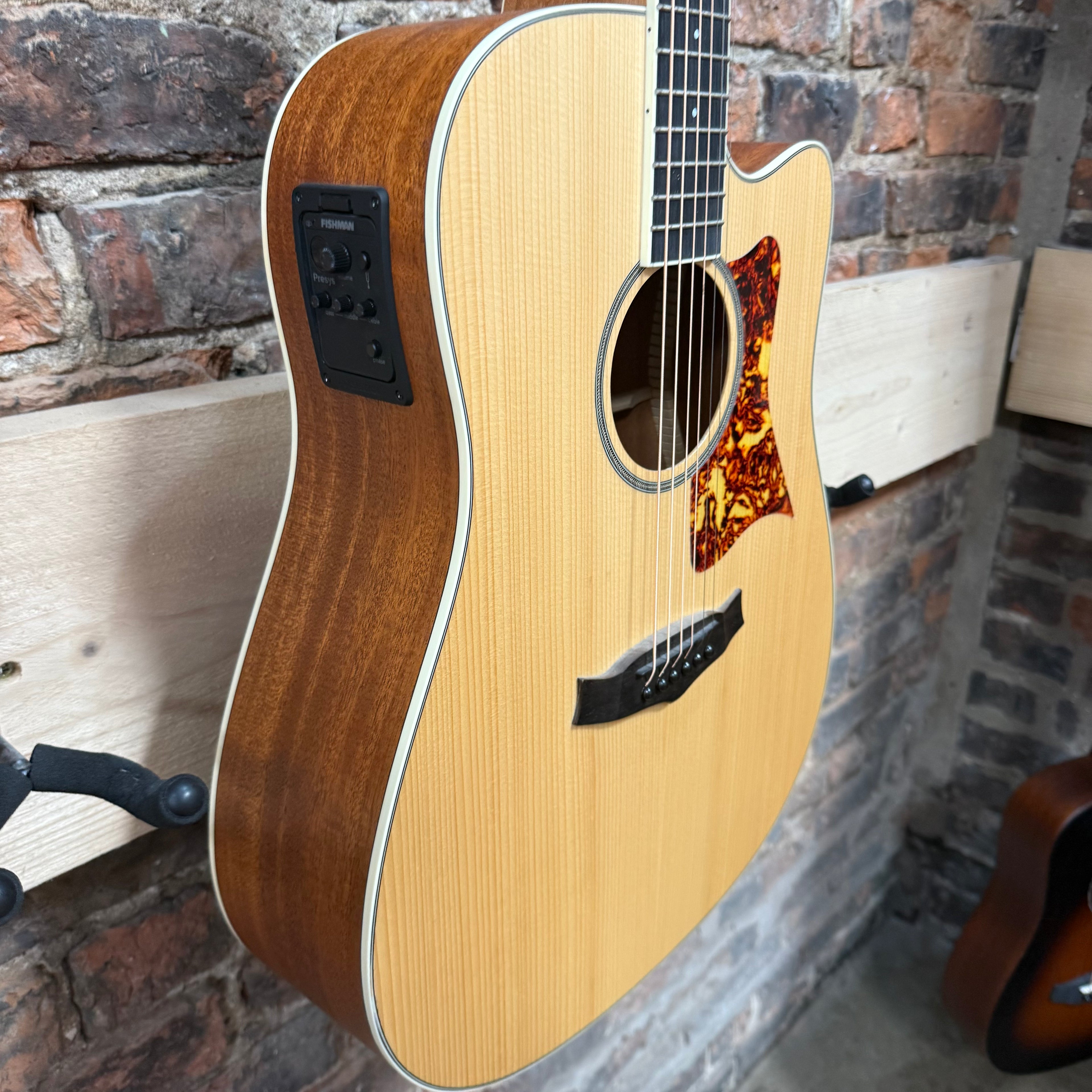 Tanglewood T15 LTD