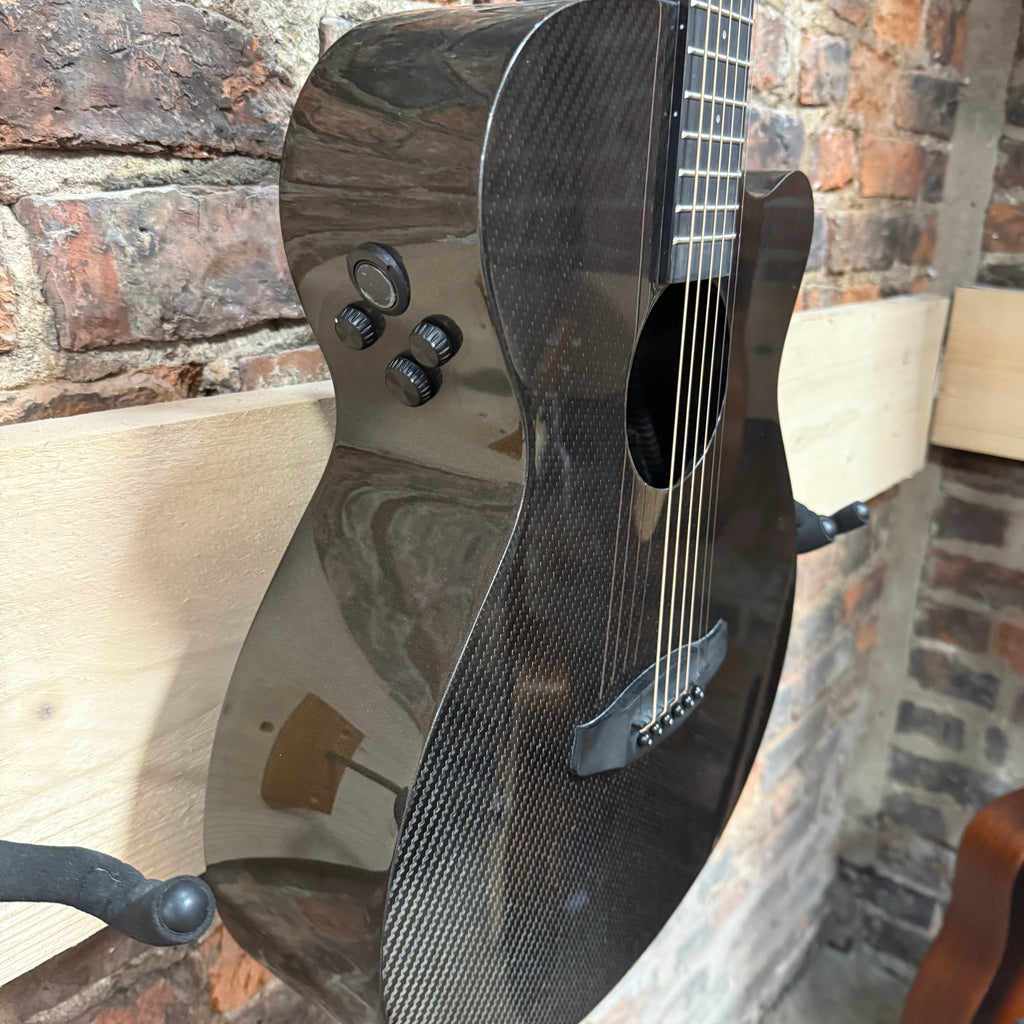 Tanglewood TW4 CE CBN Carbon Fibre Top