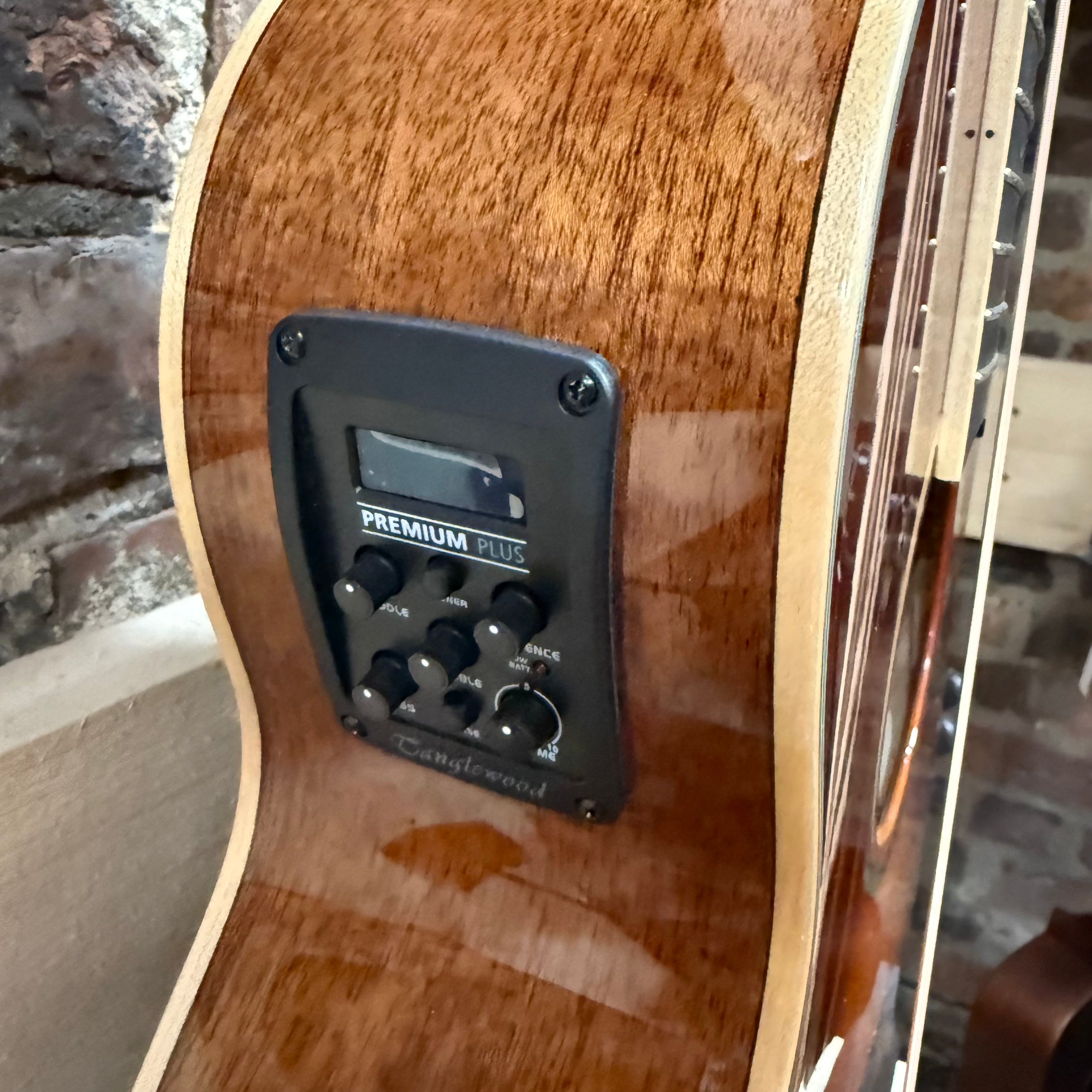 Tanglewood TW4 CE SB