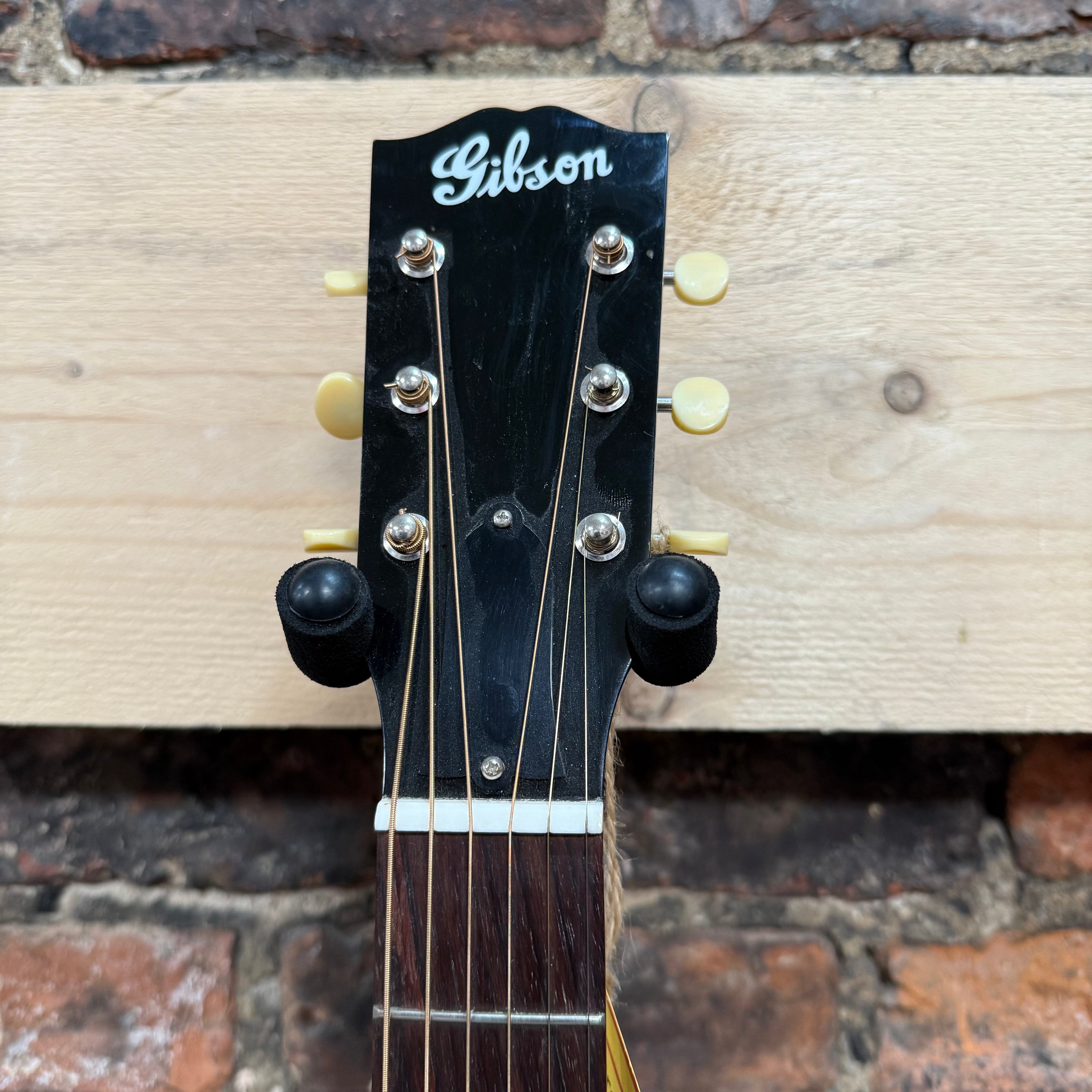 Gibson L00 Pre-Loved