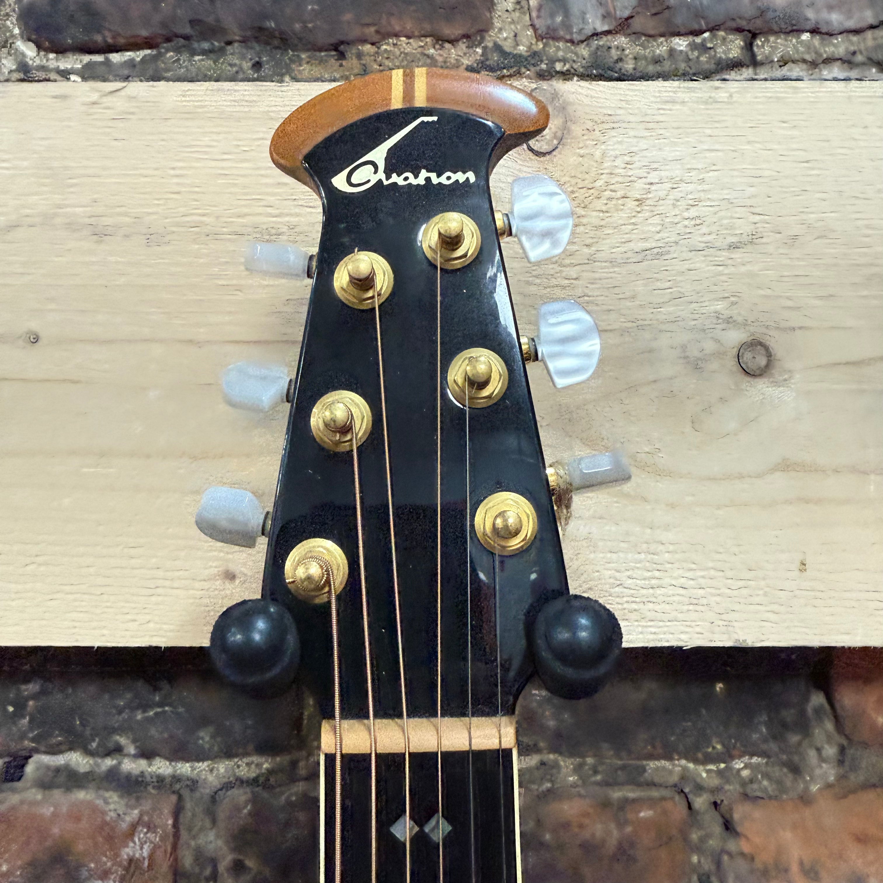 Ovation Custom Legend 1869 Pre-Loved