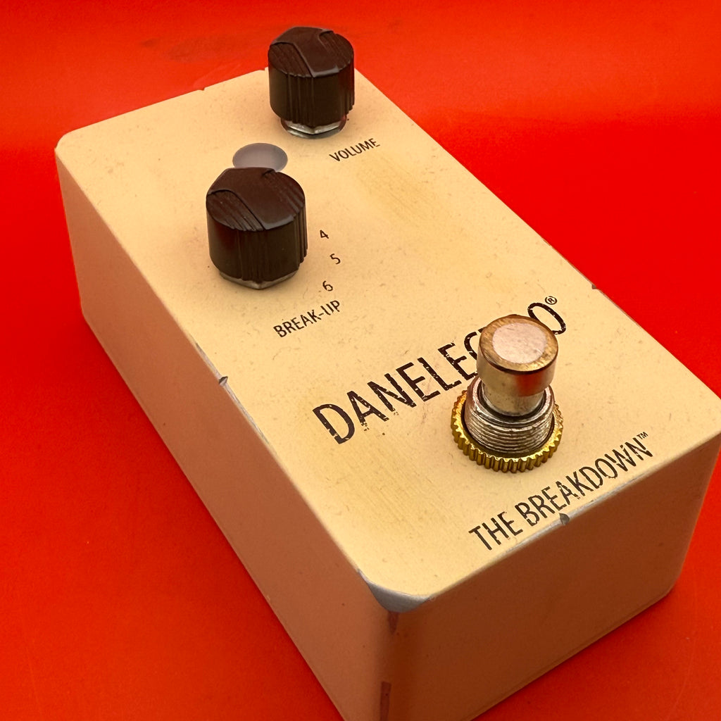 Danelectro The breakdown