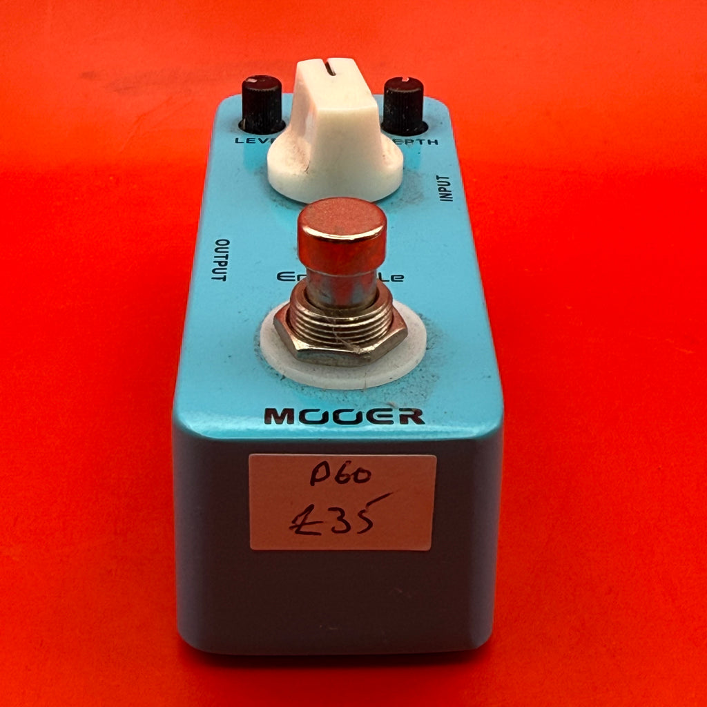 Moore Chorus Ensemble King Pre-Loved